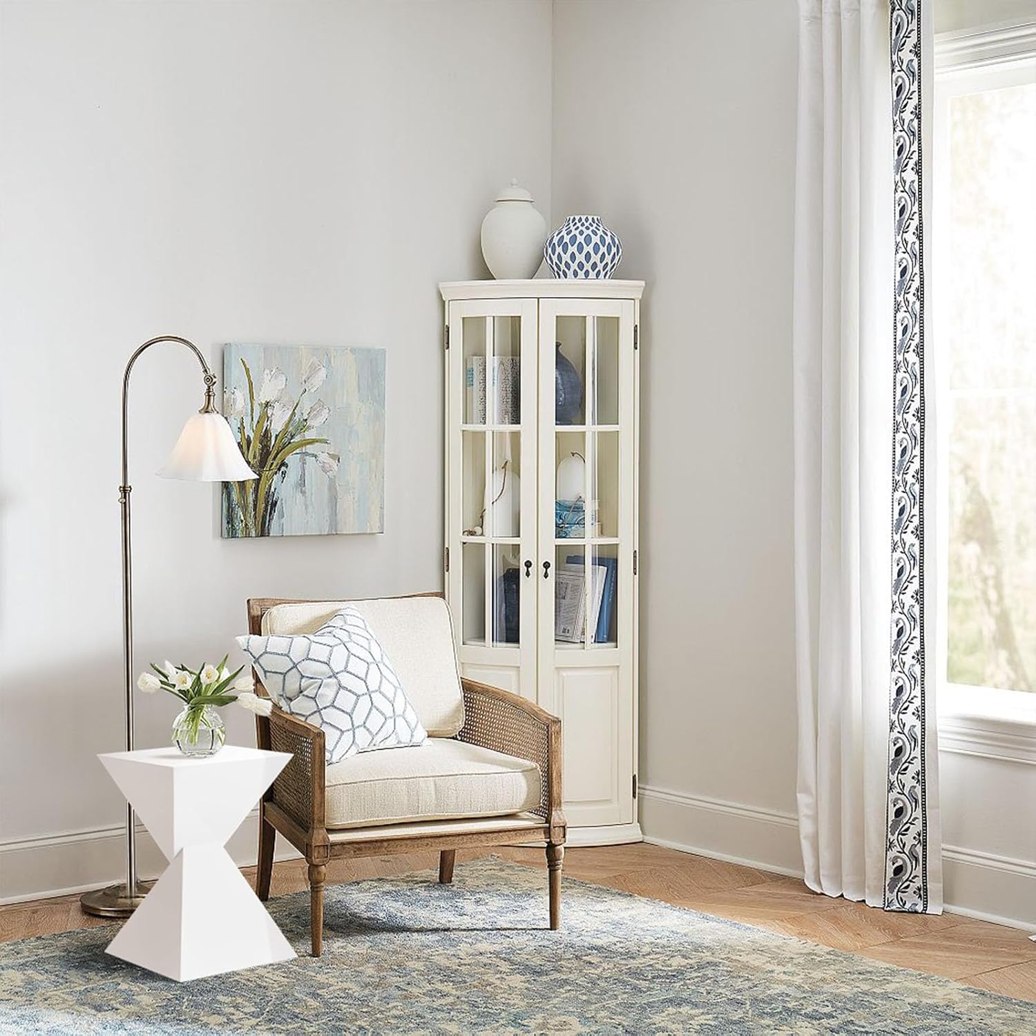 BECHAEO 12.6" White Acrylic Side Table, Small End Tables for Small Spaces, Modern Acrylic End Tables Living Room Bedroom Nightstand with Irregular, Lightweight Farmhouse Outdoor Side Tables for Patio