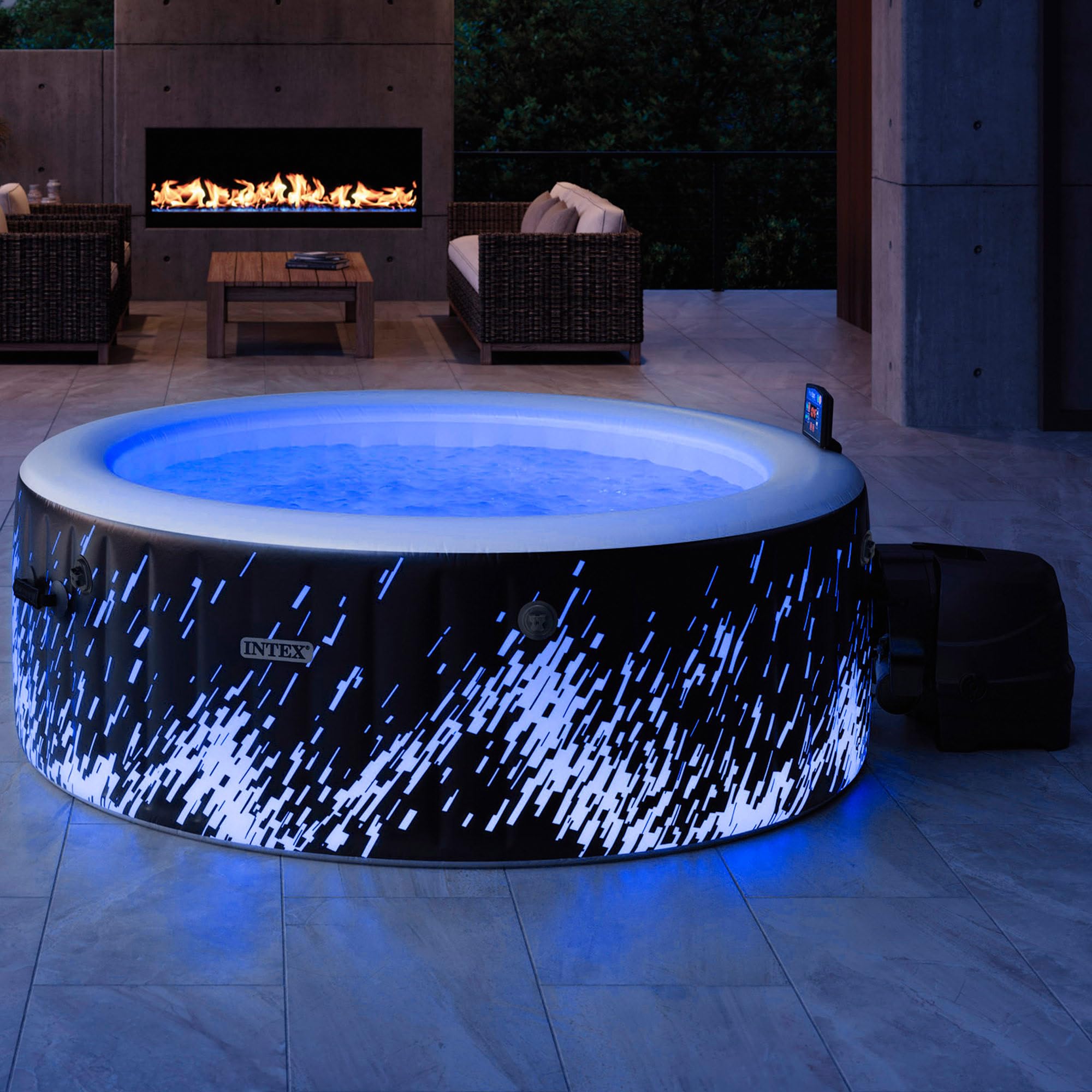 INTEX PureSPA Bubble Glow Deluxe In- & Outdoor Whirlpool aufblasbar für 4 Personen mit Ambientelicht (196x71cm) Wasserenthärtungs- & Salzwassersystem - 140 Massagedüsen - 2200 W Heizsystem (28494NP)