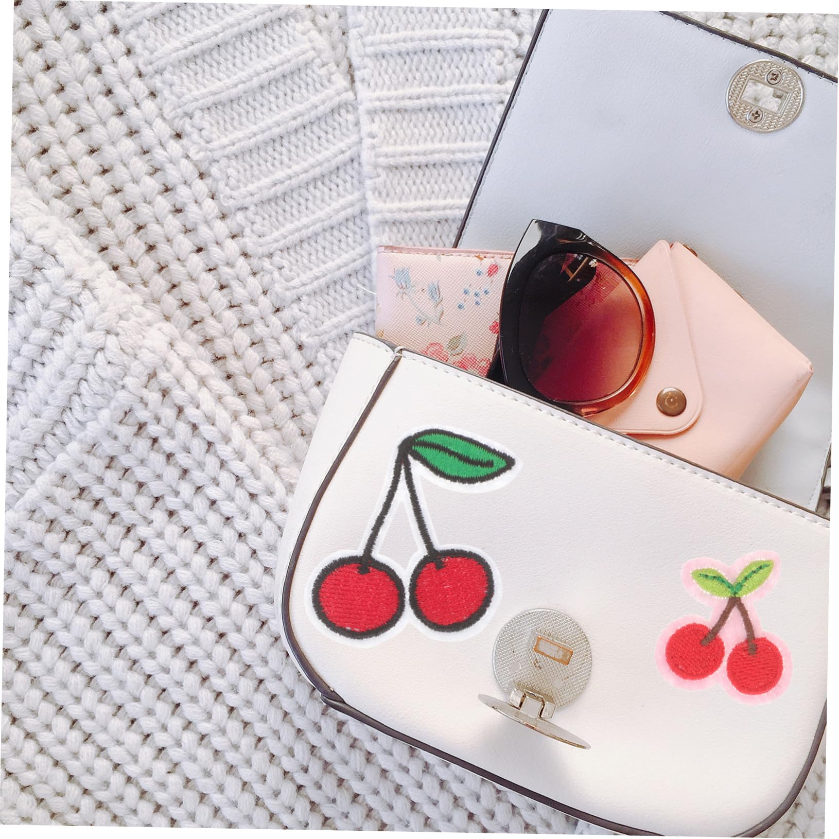 SHINEOFI 100 Piezas Coser En Material De Costura Coser En Insignia Pegatinas De Costura De Cerezas Apliques De Ropa Bordada Cereza Ropa y Accesorios Poliéster