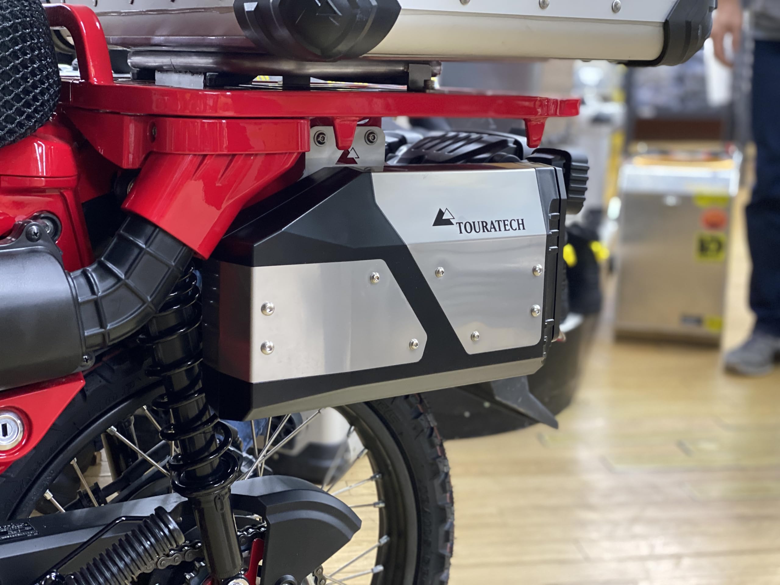 Amazon | Touratech CT125ハンターカブ用サイドツールボックス, JA55