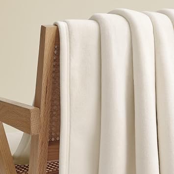 UGG Coco Plush Fleece Throw Blanket Soft & Cozy Blanket for Couch, Bed & Sofa, Perfect for Home Decor, House Warming Gifts or Luxurious Birthday Gifts for Women, 50 x 70, Off-White Snow