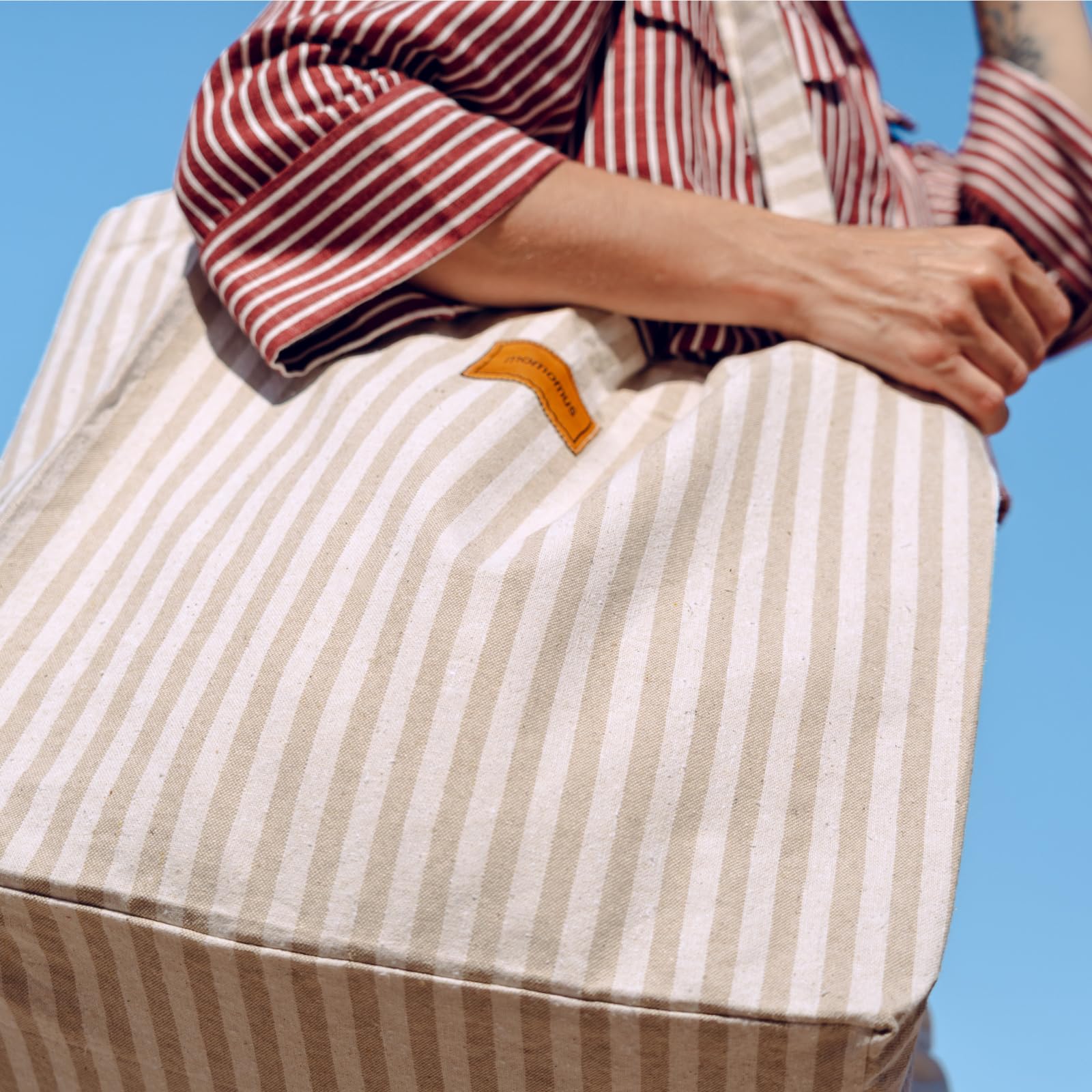 MOMOMUS Große Strandtasche XXL für die Familie - 100% Recycelte Baumwolle, mit Passender Handtasche und Leicht - Badetasche Damen für den Sommer - 60x40cm