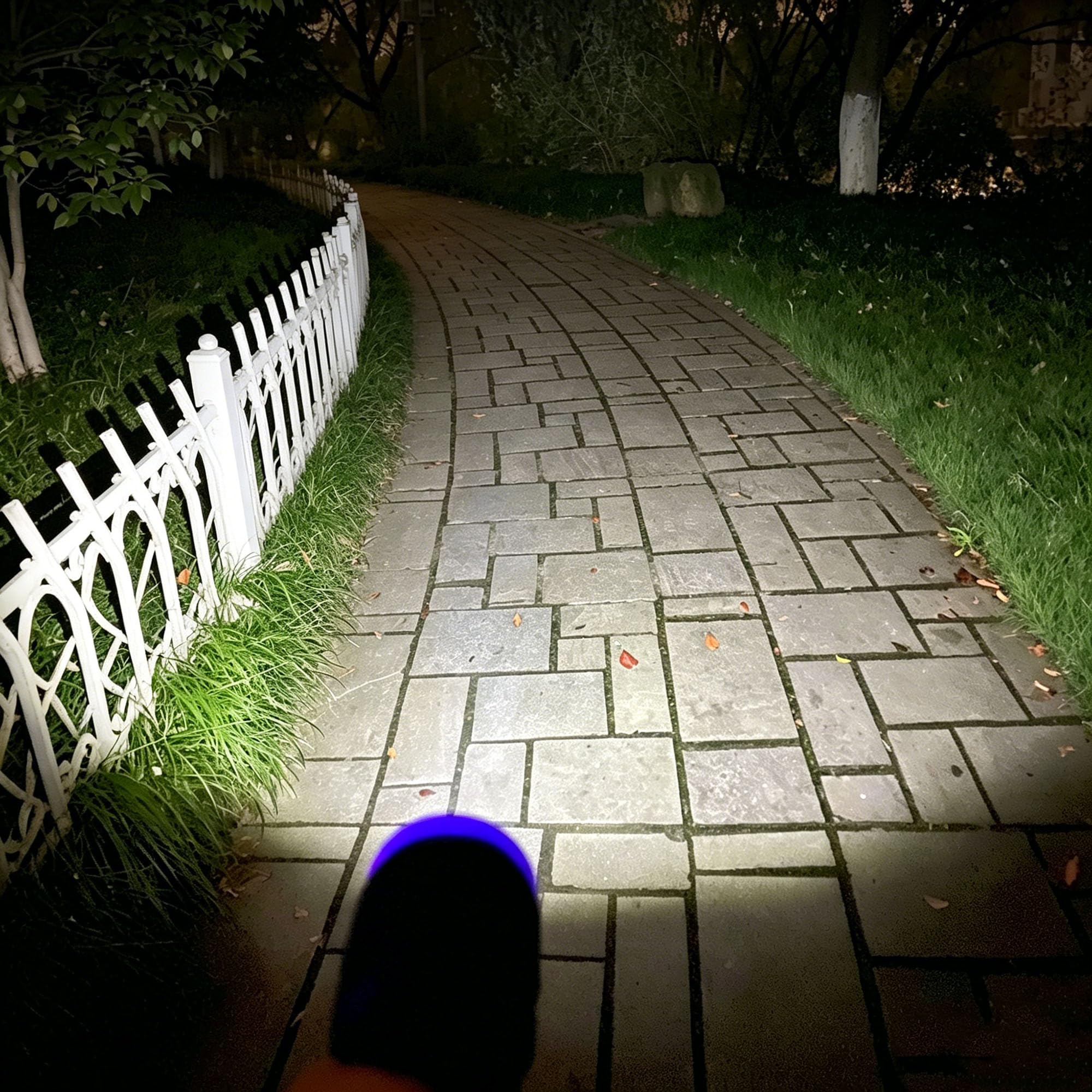 6er-Pack Professionelle Mini-Taschenlampen, superhelle 100 Lumen LED-Taschenlampen für Kinder, mit 18 AAA-Trockenbatterien im Lieferumfang enthalten