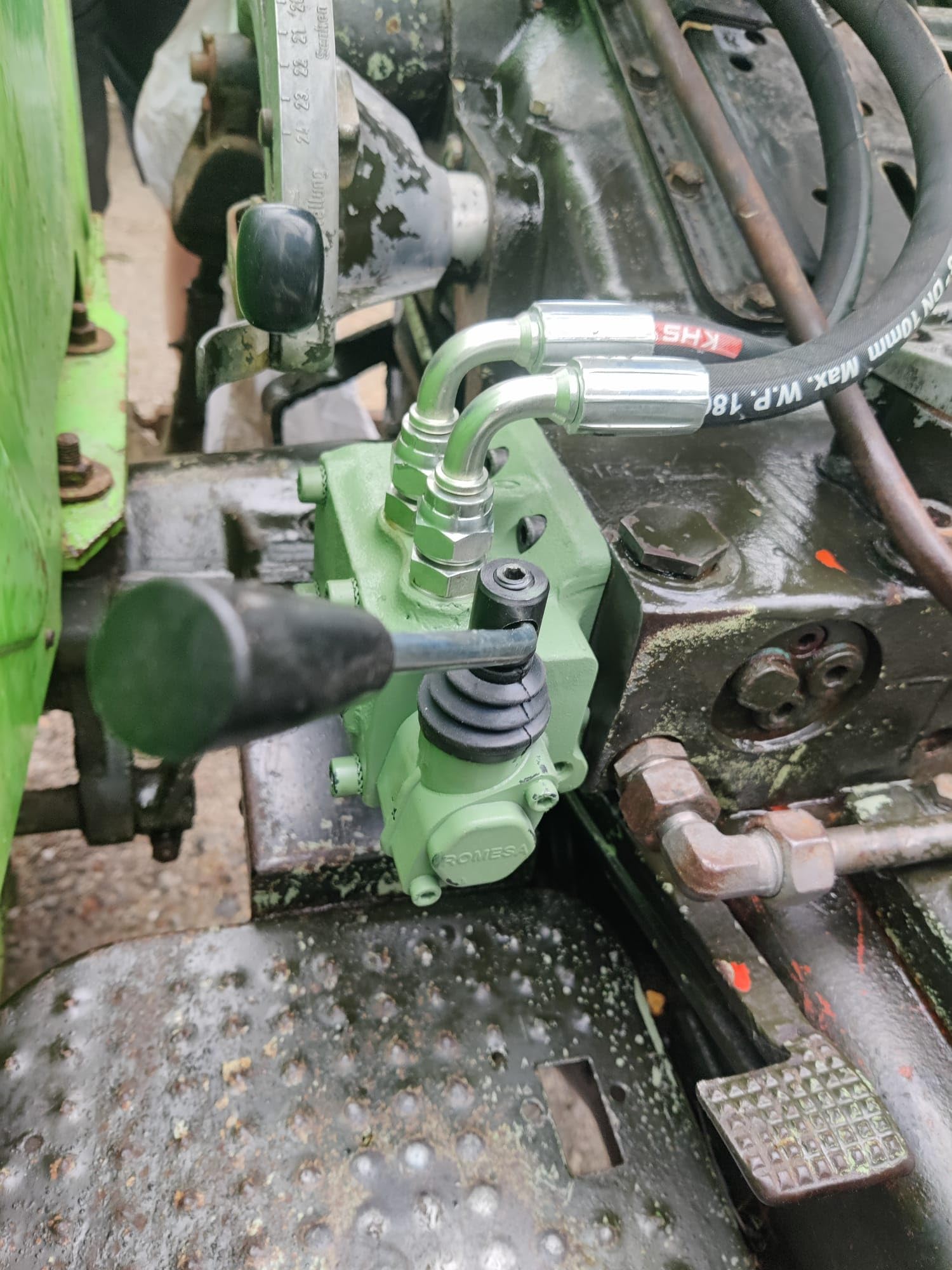 Einzel Zusatzsteuergerät Steuergerät Kit Kompatibel mit Deutz Traktor 2506-4206-5206-6206...