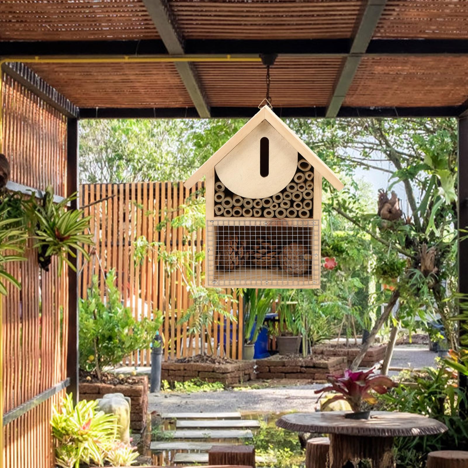 Toddmomy Casa Per Legno Sospesa Rifugio Per Insetti Da Giardino Con Design Decorativo Accessorio Per Allevamento Di Solitarie e Miglioramento Ecosistema Garden