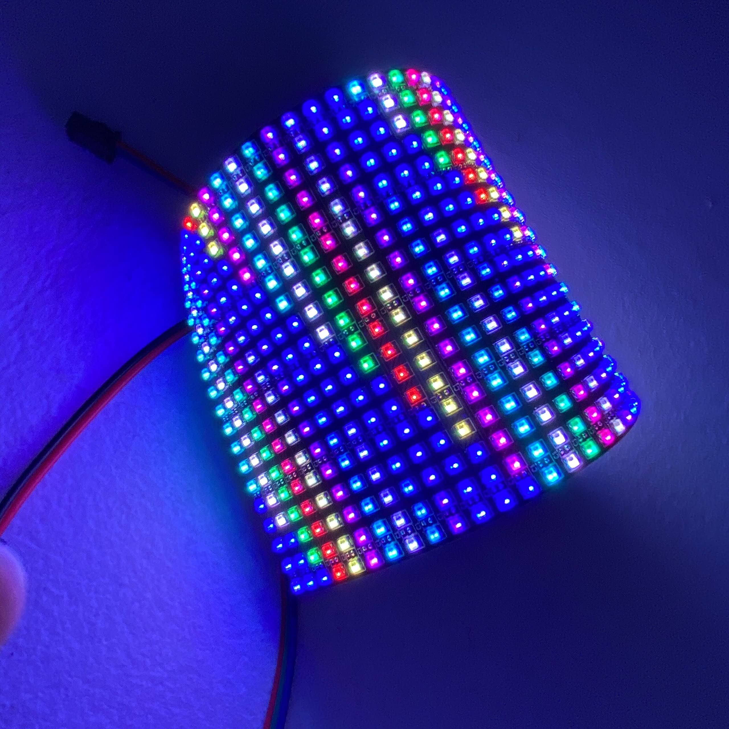 Panneau Lumineux Flexible adressable LED P5mm WS2812C-2020 SMD 18x32 Pixels, Taille: 90mm x 160mm, entrée DC5V, Tableau Noir
