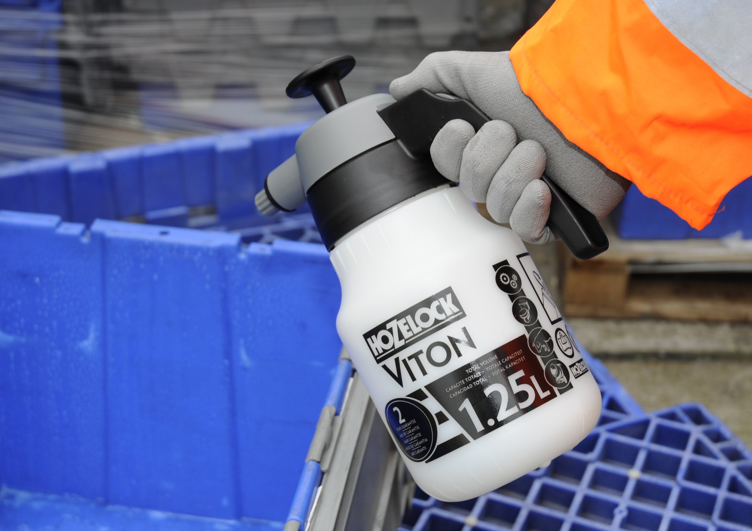 POMPA A PRESSIONE CON GUARNIZIONE IN VITON EROS lt. 2