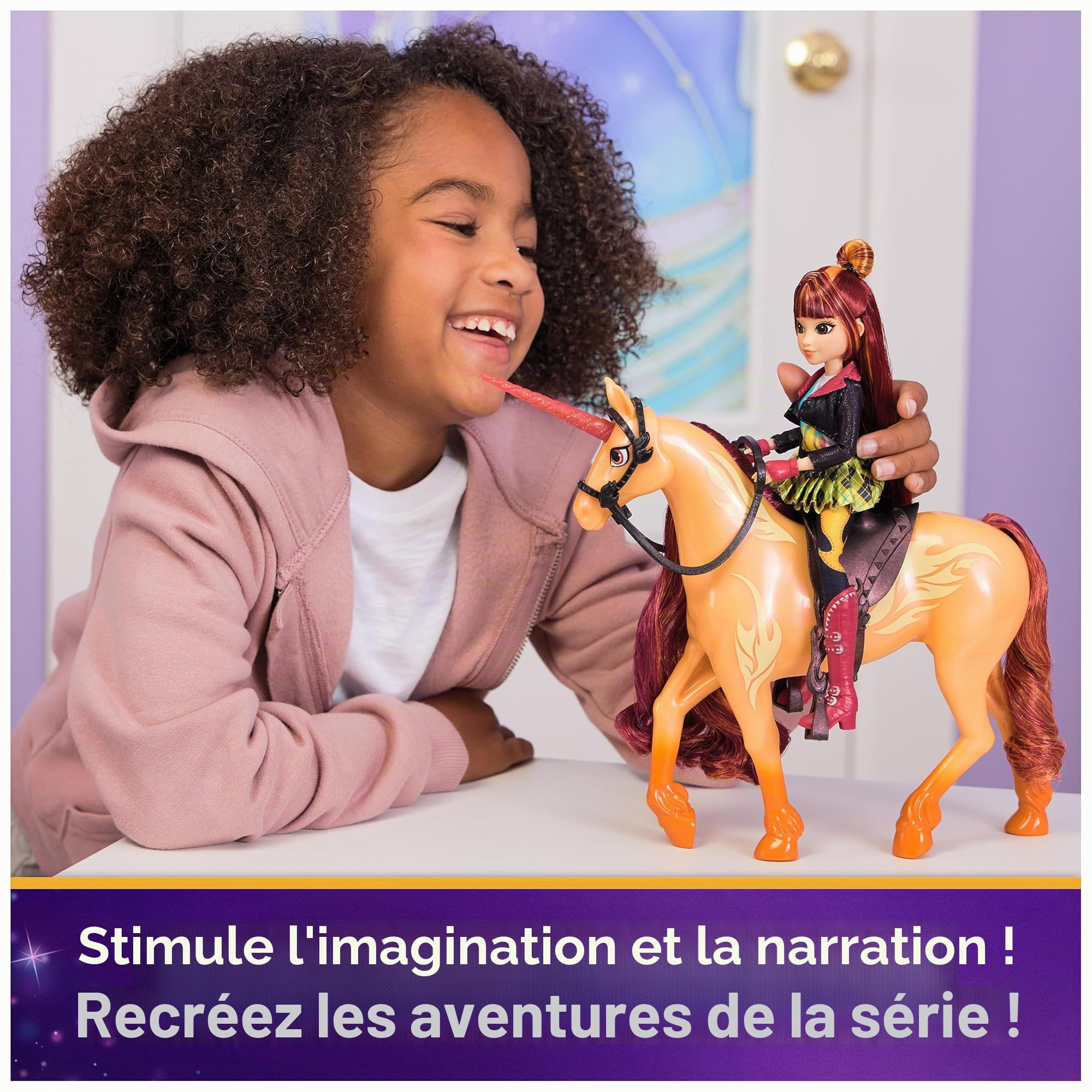 Unicorn Academy, Cinder Licorne avec Mouvement de tête, 2 Accessoires d'équitation, 27,9 cm, Compatible avec Les poupées Valentina Fashion, poupées et Jouets Licorne pour Filles