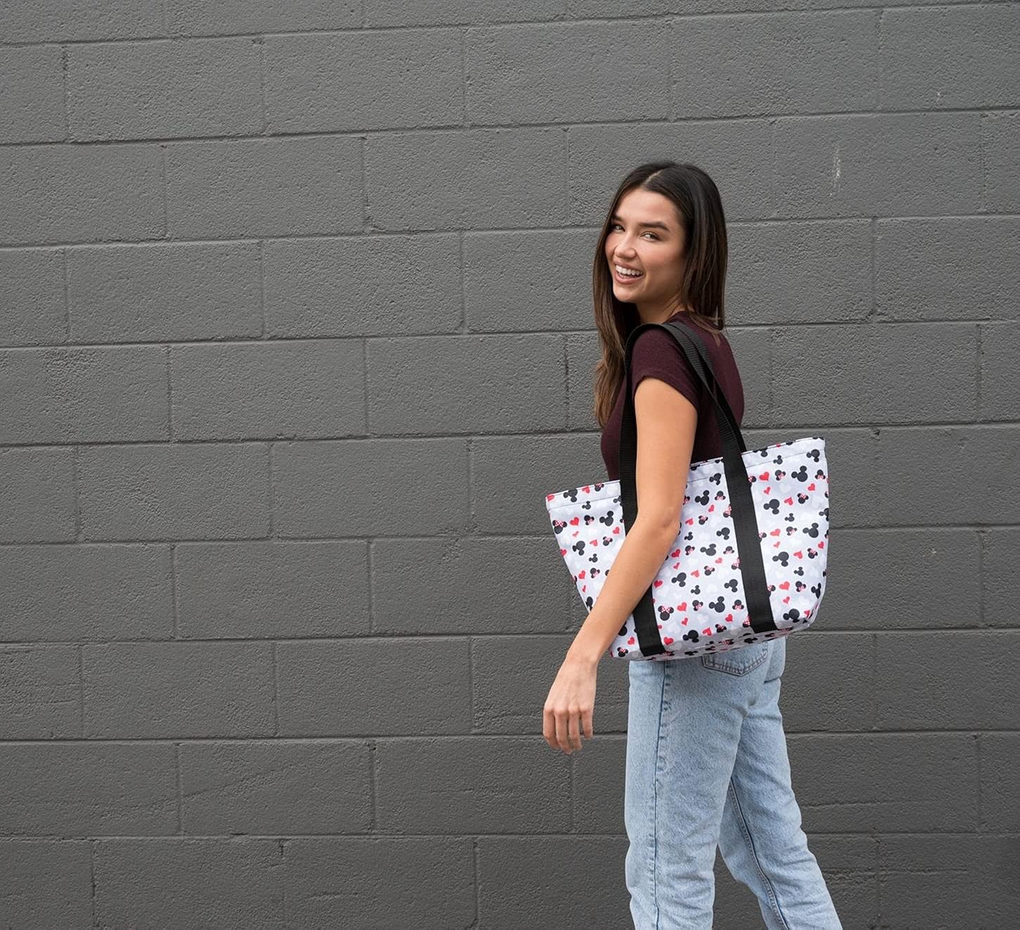 Miniatura 4 de Disney Bolsa de viaje con cremallera y estampado de iconos de Mickey y Minnie Mouse