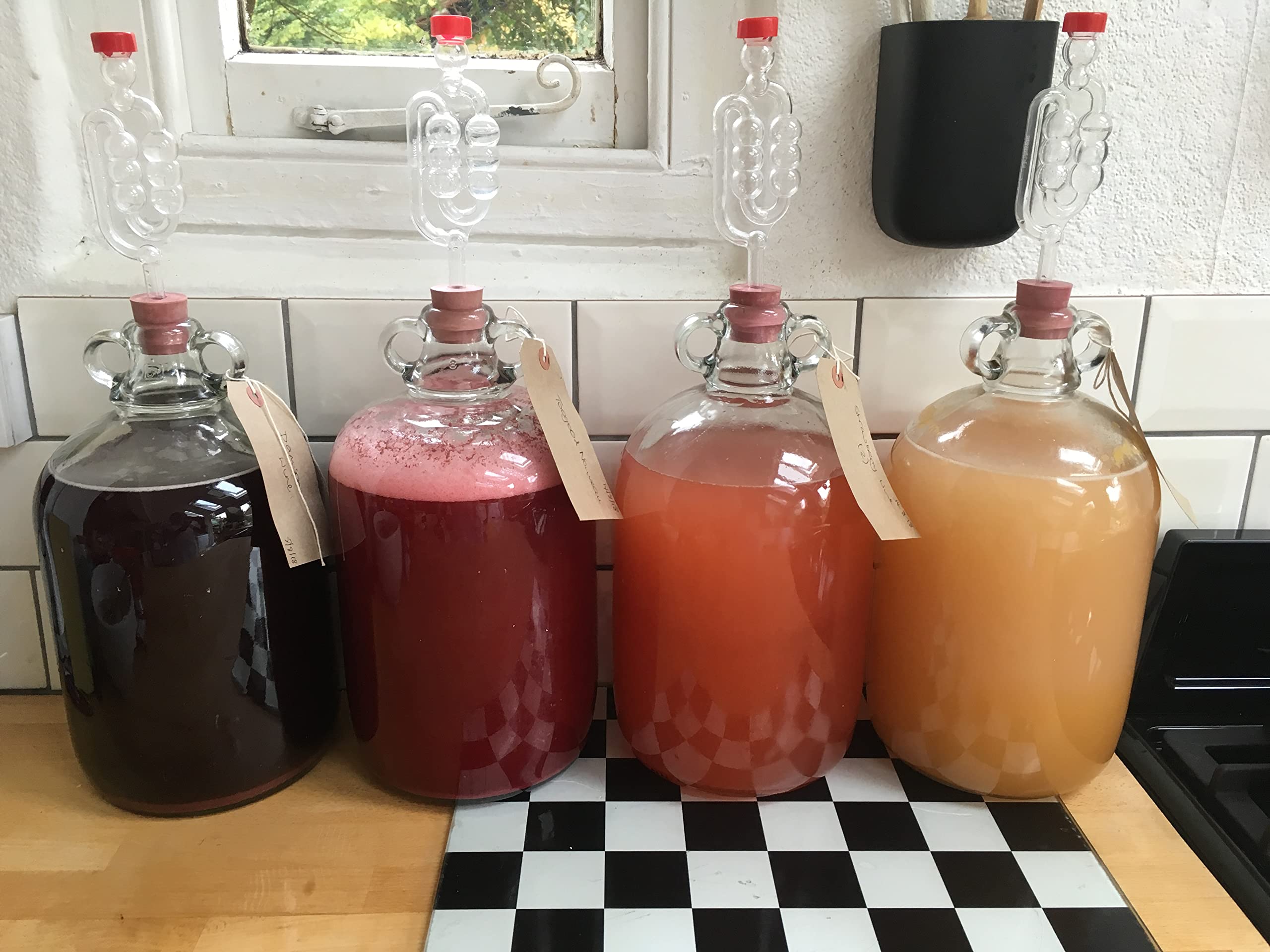 5 gorgogliatori e 5 tappi in gomma annoiati per demijohn, birra, vino e sidro, fermentazione