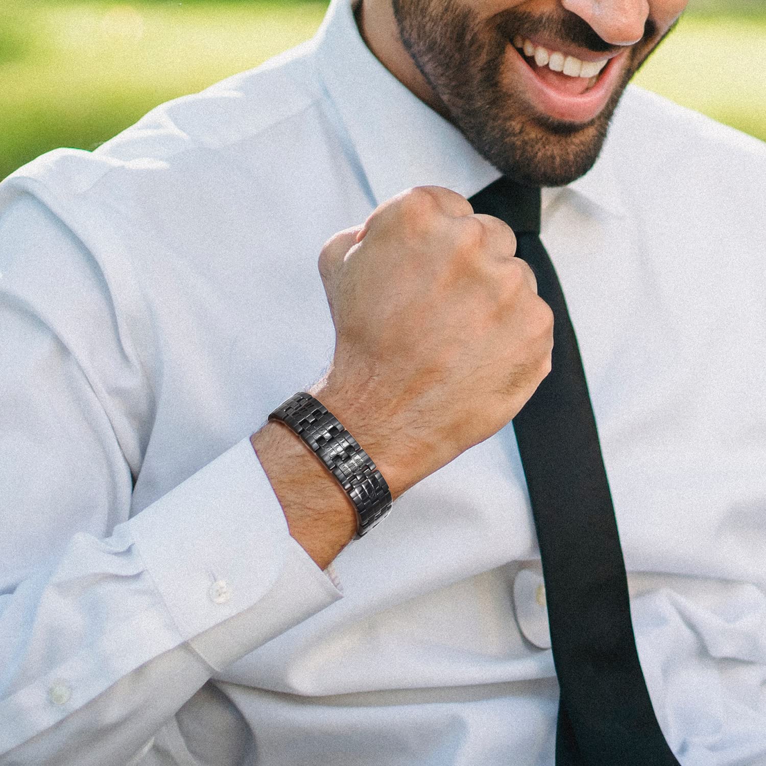 RainSo Pulsera magnética de terapia magnética ultra duradera, alivio del dolor y túnel carpiano para hombres, incluye herramienta de desmontaje (negro)