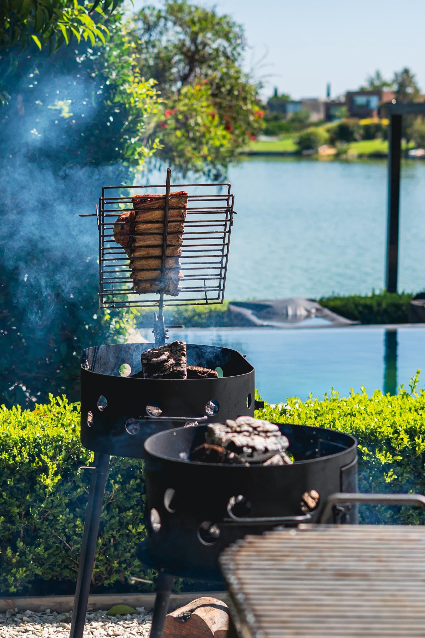 Asador Libro Estaca de hierro con Base regulable giratorio Parrilla Argentina (60 x 40cm)