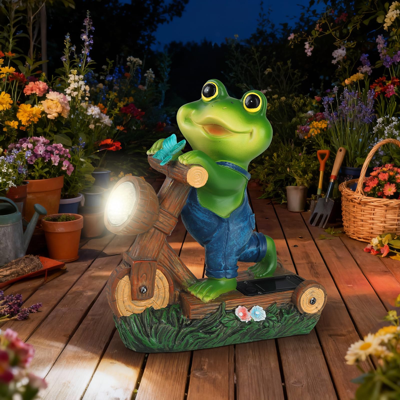 Cuteefun Statue Solaire de Grenouille pour Jardin Extérieur, Figurine D'animal de Jardin avec Lumière solaire, Décoration Grenouille pour la Cour, Cadeau D'anniversaire, Pendaison de Crémaillère