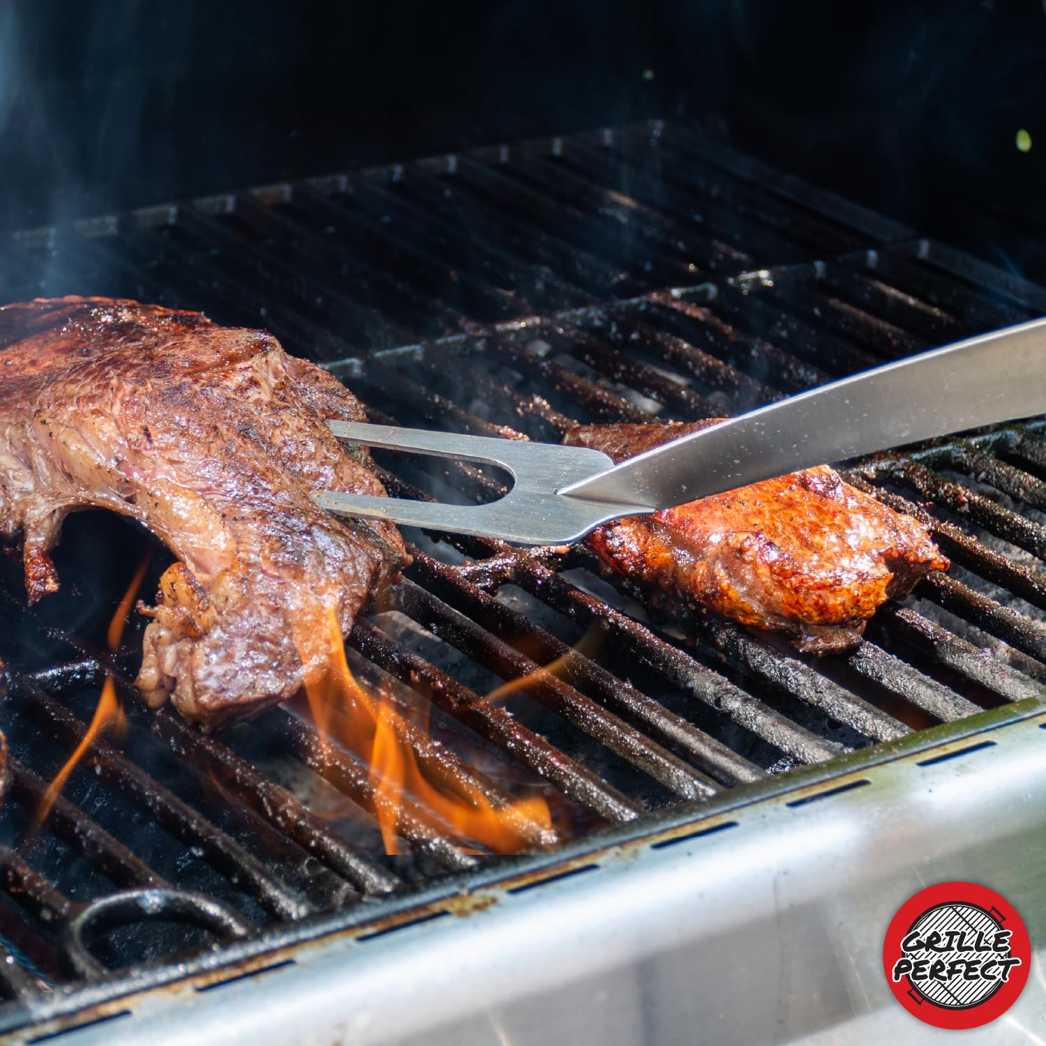 Tenedor de parrilla de 24 pulgadas súper largo para asar, parrilla y hoguera, cuello curvado extrafuerte, mango de madera dura, dientes grandes de acero inoxidable para barbacoa, cocina al aire libre
