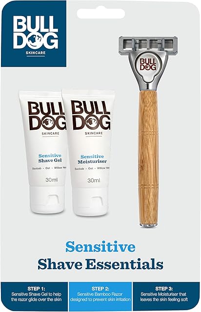 BULLDOG Skincare - Sensitive Shave Essentials Starter Kit for Men (x1 Sensitive Bamboo Razor, x1 Shave Gel 30ml, x1 Moisturiser 30ml)