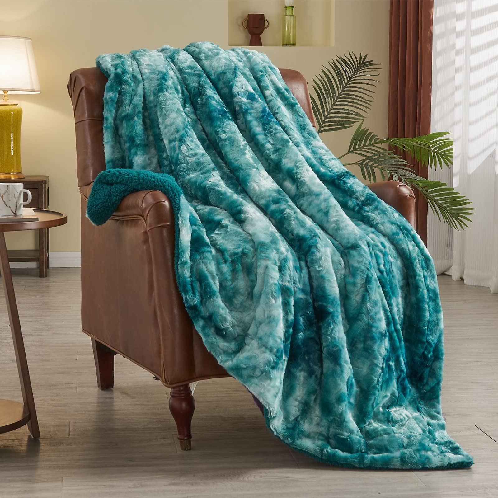 NEWCOSPLAY Super Soft Faux Fur Blanket Twin Size Tie-dye Light Teal Sherpa Fuzzy Plush Warm Blanket for Sofa Bed (Tie-dye Light Teal, Twin(60"x80"))