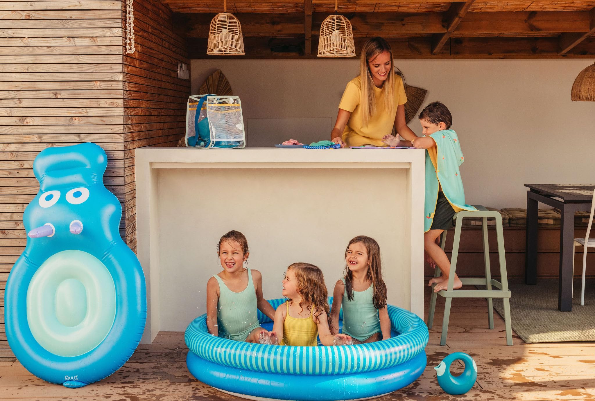 Quut - Dippy - Piscina gonfiabile in PVC Premium (0,30 mm) - Divertente e Design a partire da 2 anni - 120 cm di diametro - Piscina gonfiabile rotonda 2 paraspifferi (strada oceano)