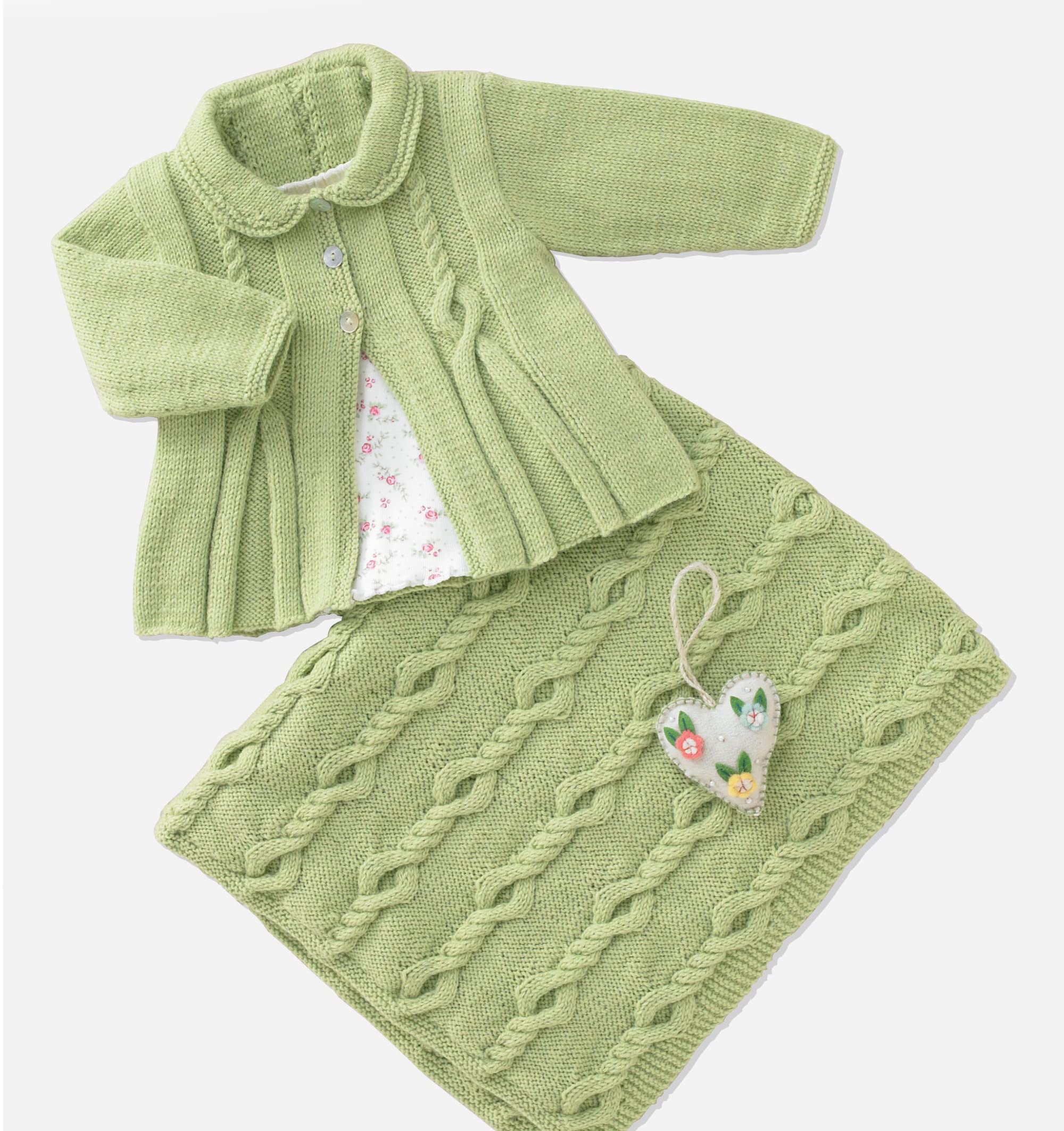 SirdarKnitting Pattern 4941 - Baby Matinee Coat and Blanket