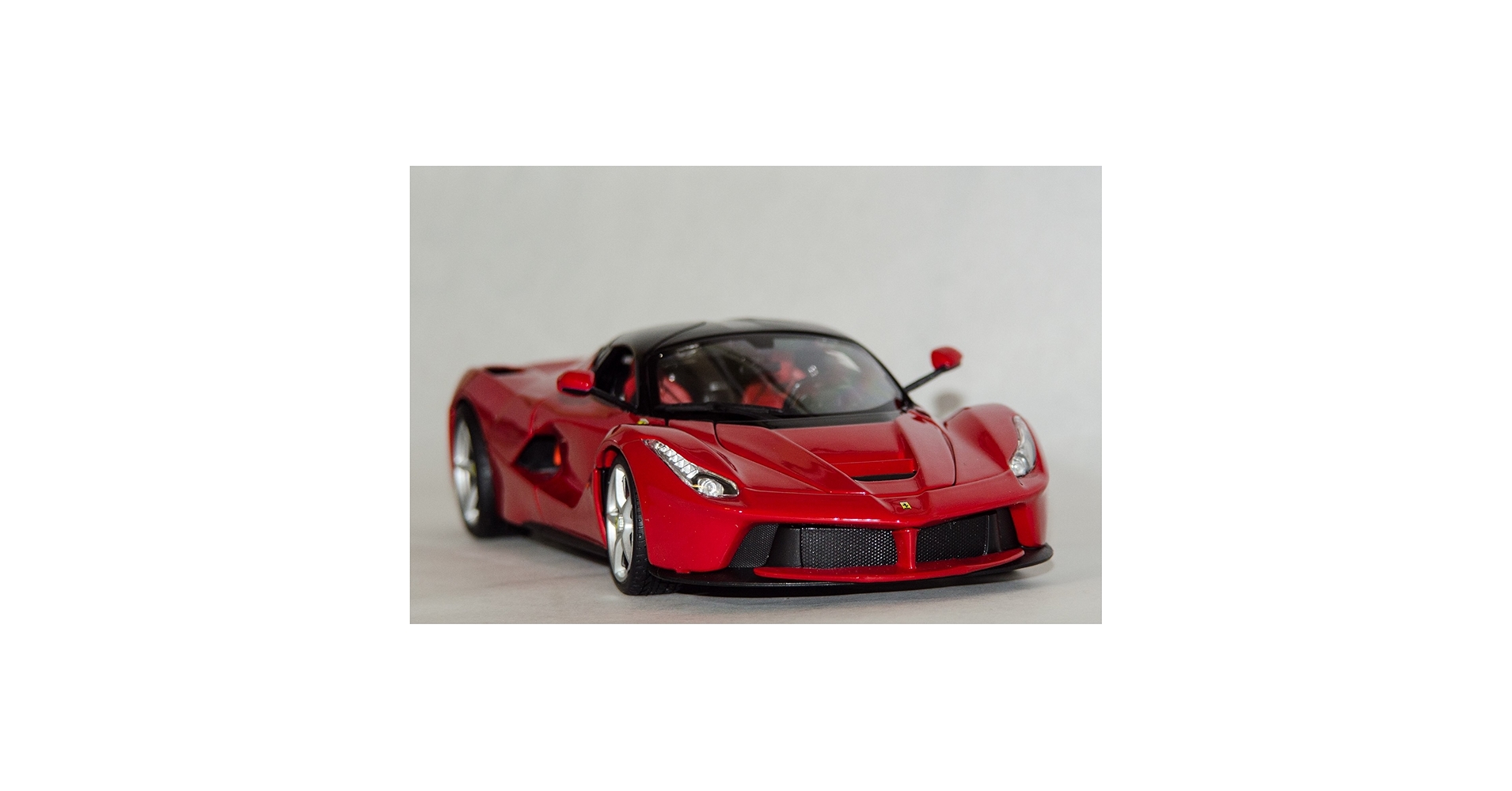 Amazon.com: Bburago 1:18 FERRARI Signature Series LAFERRARI