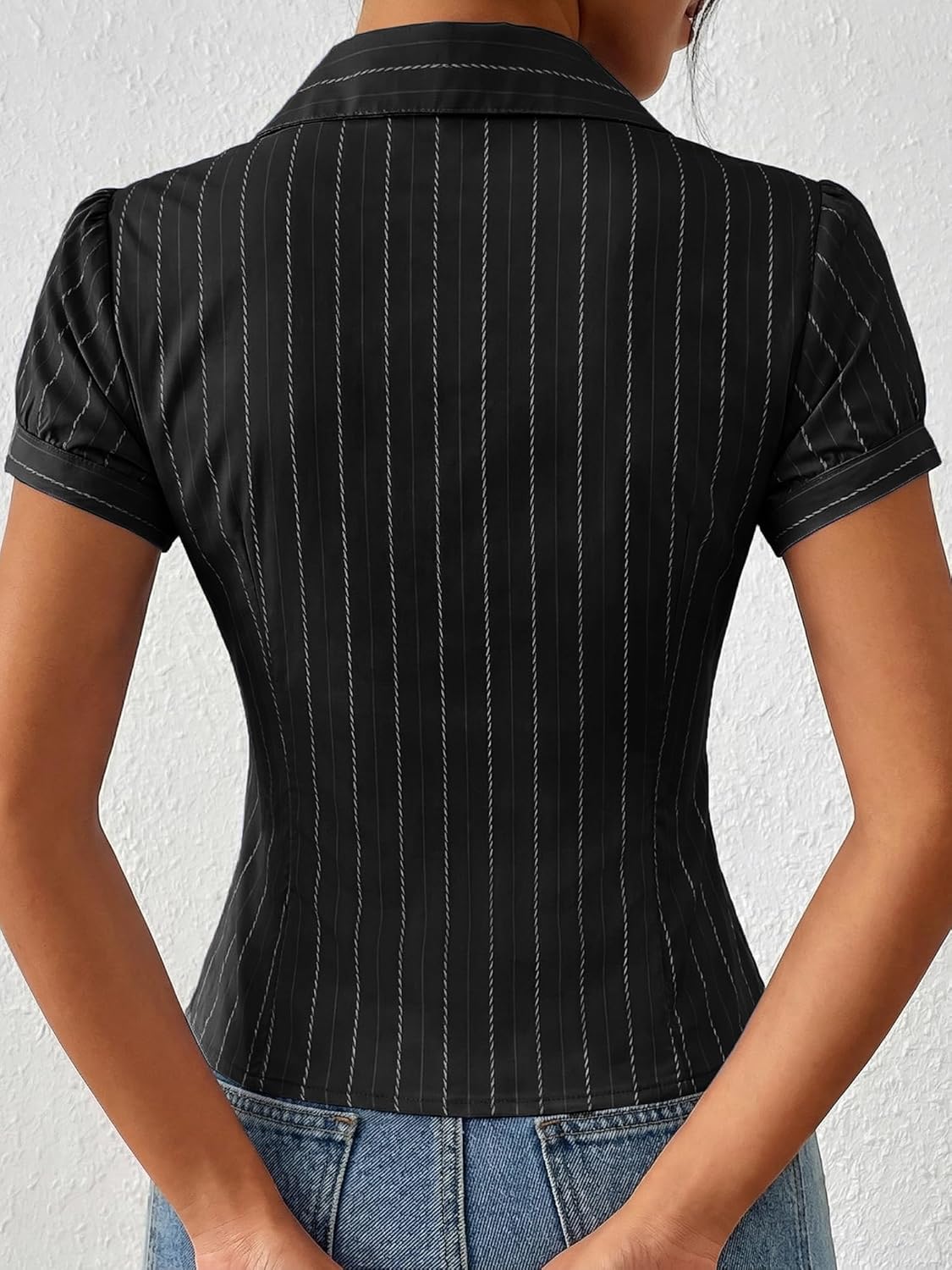 EMMIOL Y2k Button Down Shirts for Women - Short Sleeve Striped Slim Fit V Neck Collared Crop Tops Work Casual Summer Blouse - Image 4