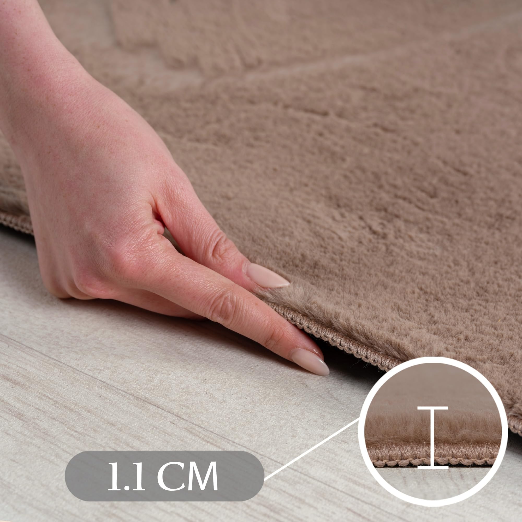 SIMPEX Tappeto Marrone 200x280 cm Tappeto Lavabile a Pelo Corto, Antiscivolo e Morbido, Design Monocromatico Moderno per Soggiorno, Camera da Letto, Cucina e Corridoio