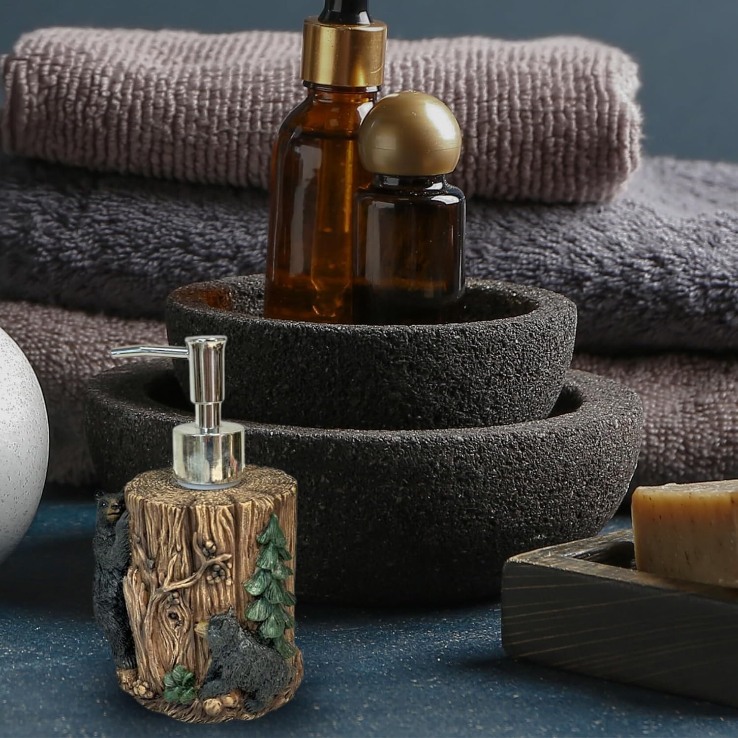 Woodland Bears Around The Tree Pump Bottle – Resin Bear-Themed Decorative Liquid Hand Soap Dispenser– Cabin and Lodge Rustic Bath Acessories Home Décor