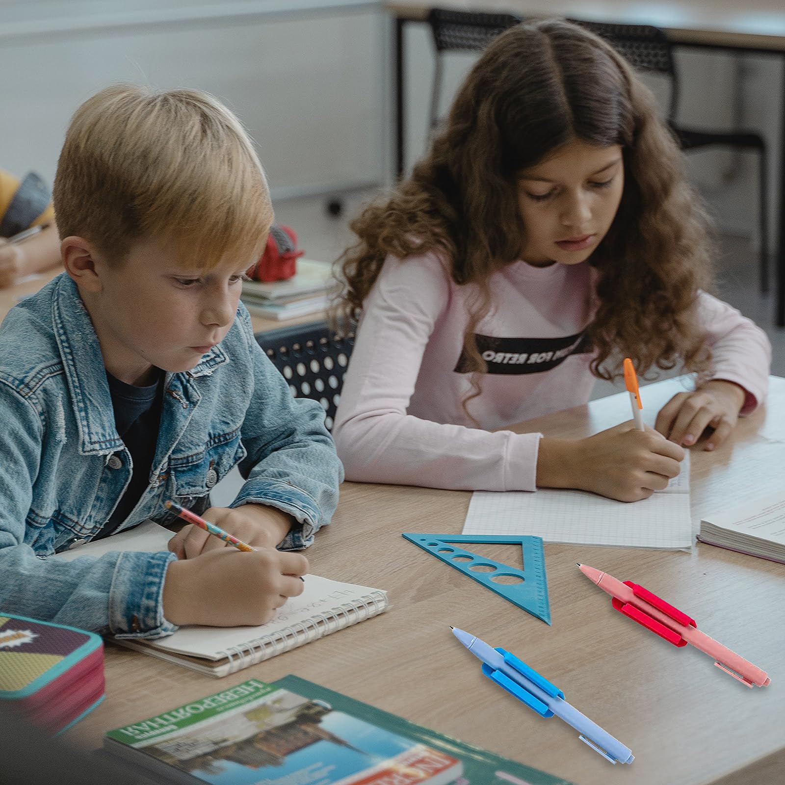 10 Stück Silikon-Stifthalter für Schreibtisch, selbstklebender Stifthalter für Klassenzimmer, Klemmbrett, Büro-Schreibtisch-Organizer, Bleistift- und Markerhalter für Klassenzimmer, Studenten, Kinder