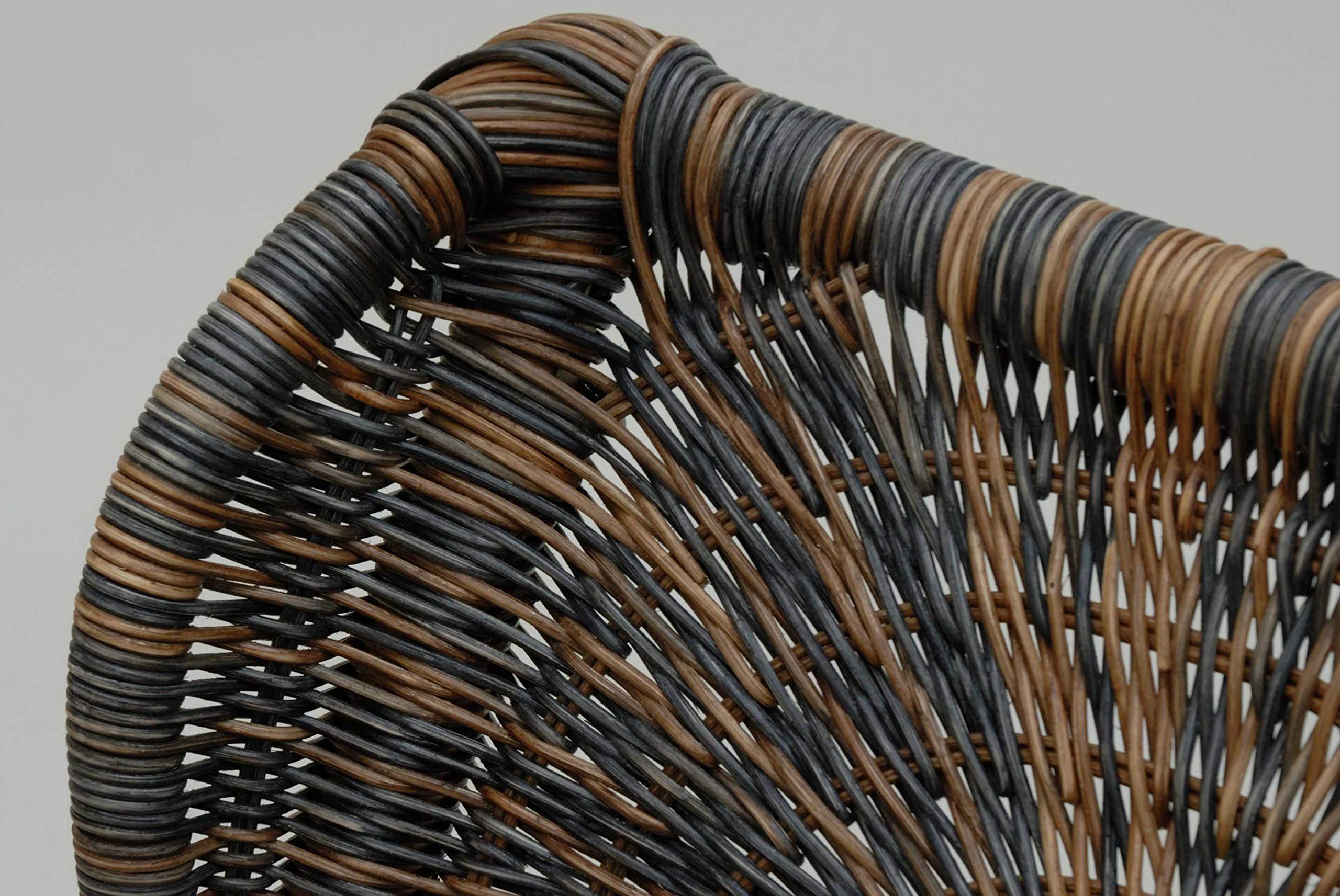 korb.outlet Schaukelstuhl Luxor Natur Rattan Schaukler Relax-Stuhl mit Auflage Schwingsessel Schaukelsessel (Schwarz-Braun)