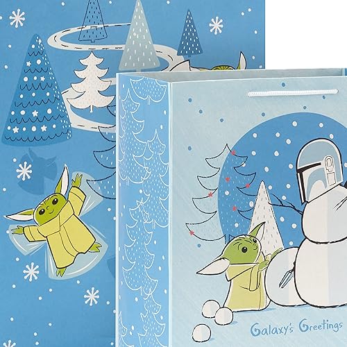 Miniatura 6 de Hallmark Star Wars The Mandalorian - Juego de bolsas de regalo (2 bolsas 1 grande de 13 pulgadas, 1 XL de 15 pulgadas) "Galaxy's Greetings", Grogu