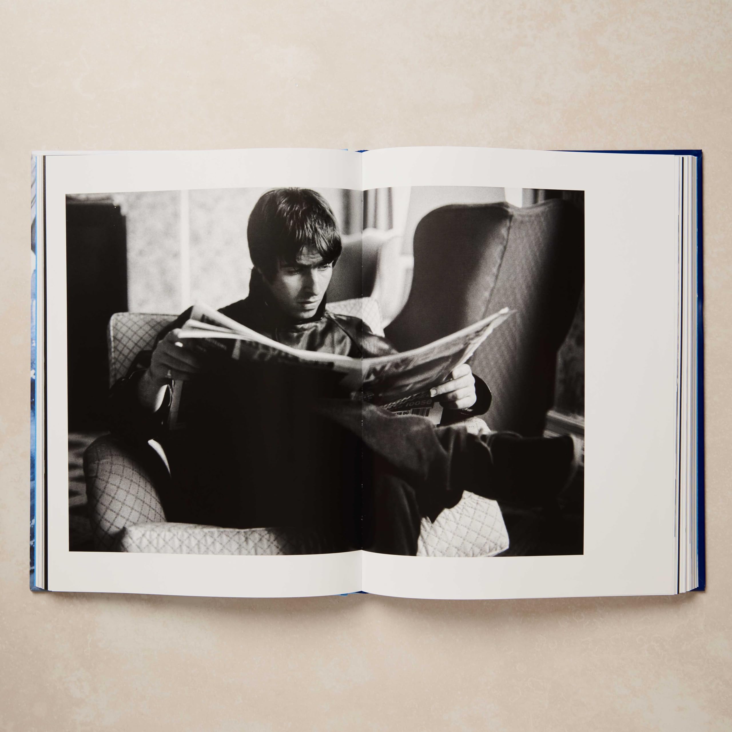 Oasis The Masterplan : Photographs by Kevin Cummins, featuring Noel Gallagher in his own words