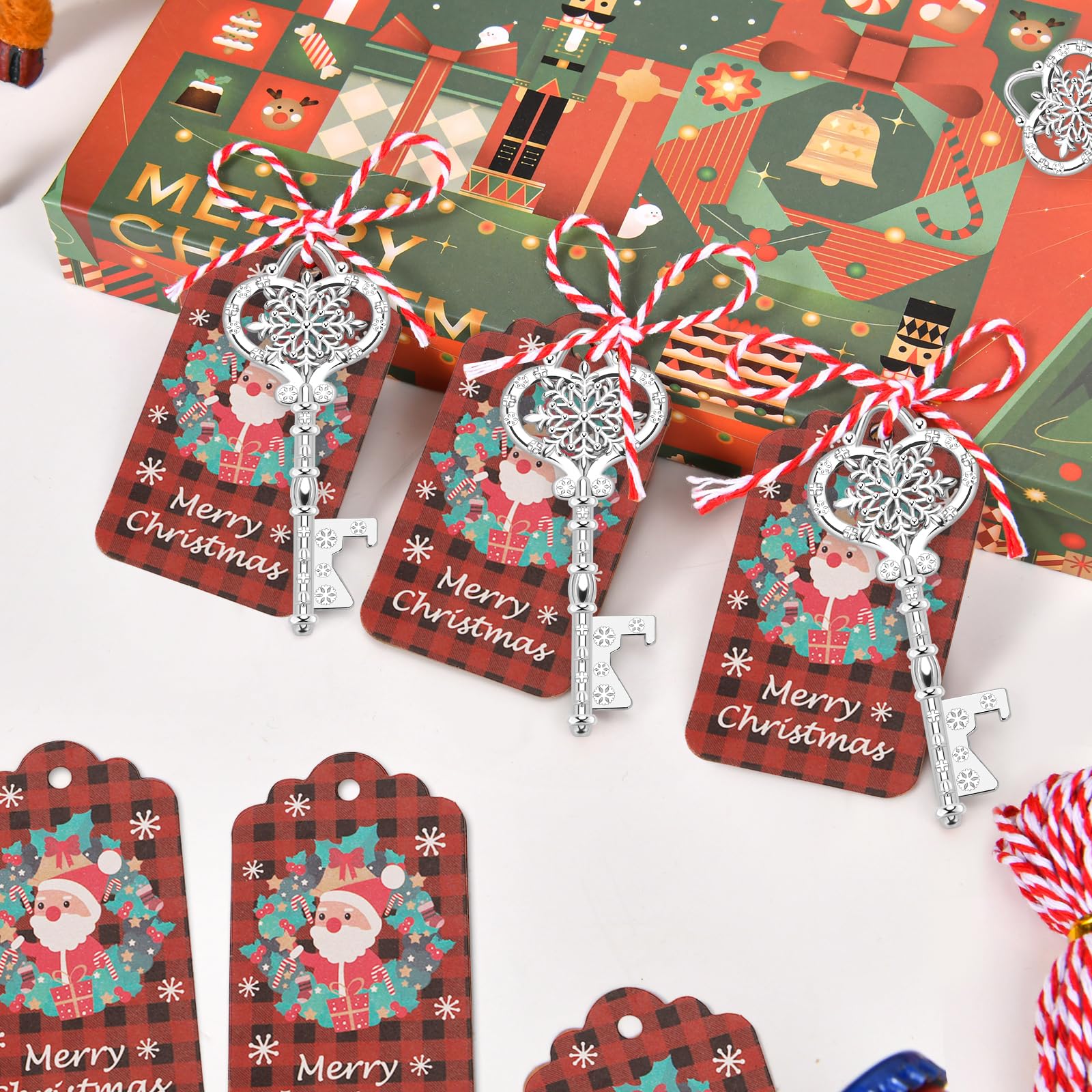 50 apribottiglie a forma di fiocco di neve di Natale, portachiavi argentato con fiocchi di neve e corde, decorazioni per albero di Natale, forniture festive a tema, regalo per colleghi