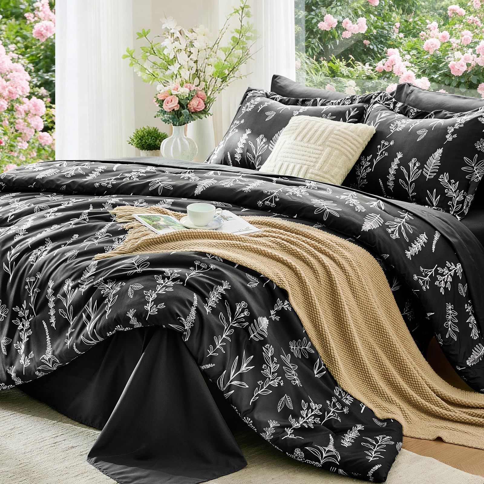MUXHOMO Black King Comforter Set, Elegant Floral Print Bed in a Bag 7 Pieces, Ultra Soft & Breathable Reversible Botanical Pattern Bedding Set with Comforter, Sheets, Pillowcases, and Shams