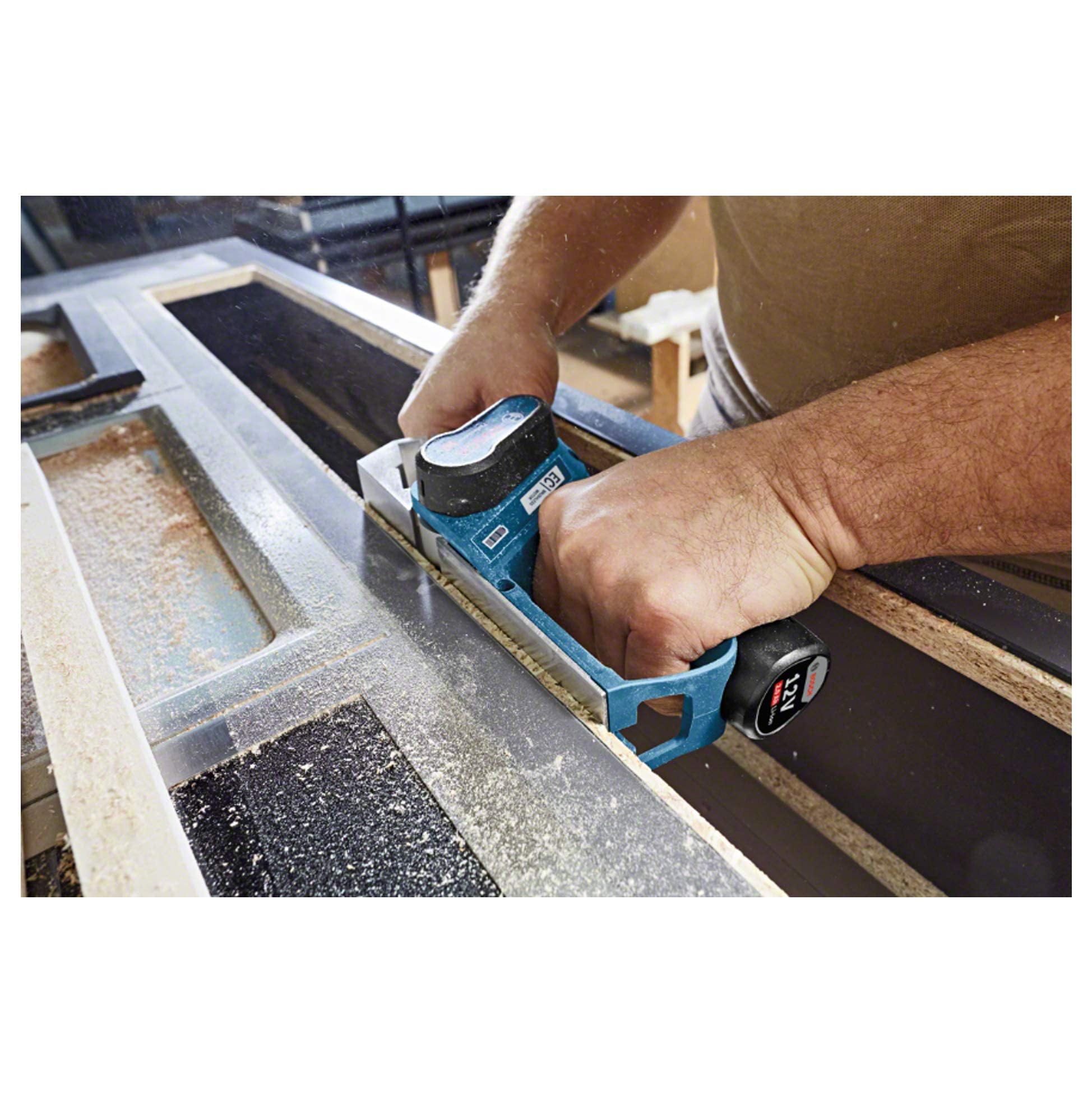Bosch Professional 12V System Pialletto a batteria GHO 12V-20 (larg. di piallatura max.: 56 mm, senza batt./caricabatteria)