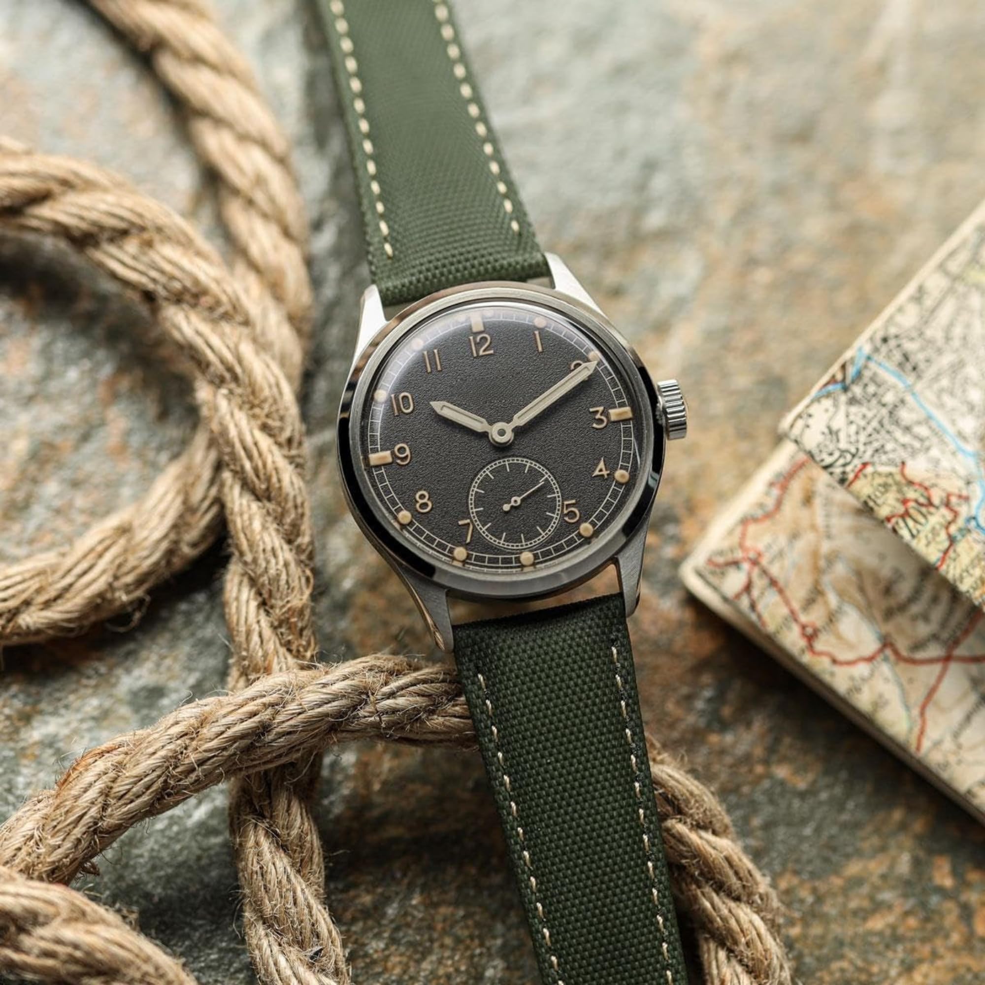 ZULUDIVER Mayday - Cinturino in gomma nera per orologio con imbottitura confortevole, qualità premium