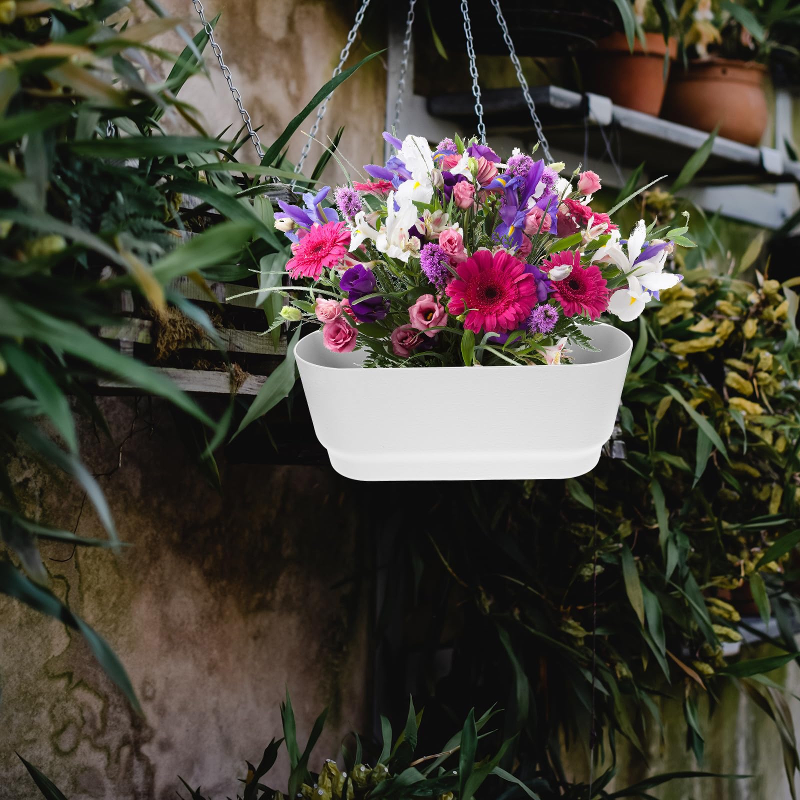 Toyvian Pot de Fleurs Suspendu en Plastique Blanc pour Balcon et Jardin, Résistant la Déformation, Support pour Rambarde, pour Plantes Succulentes