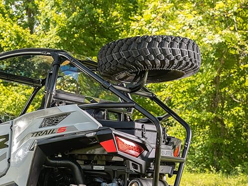 Miniatura 2 de SuperATV - Portaneumáticos de repuesto resistente para Polaris RZR Trail S 1000 2021+ - Se asegura al marco trasero del vehículo, el neumático está