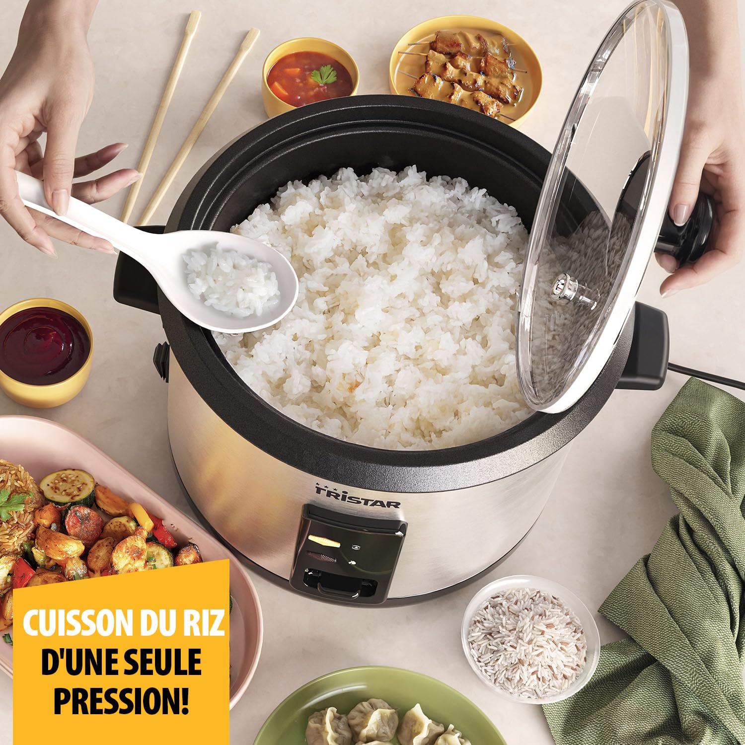 Tristar Cuiseur à Riz, Capacité 1,8 L, Corps en Acier Inoxydable avec Couvercle en Verre, Bol Intérieur Antiadhésif, Arrêt Automatique et Fonction Maintien au Chaud, 700 W, RK-6148
