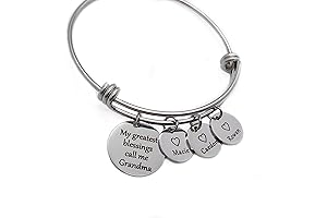 Grandma's Garden Bracelet: Cherished Memories with Engraved Names