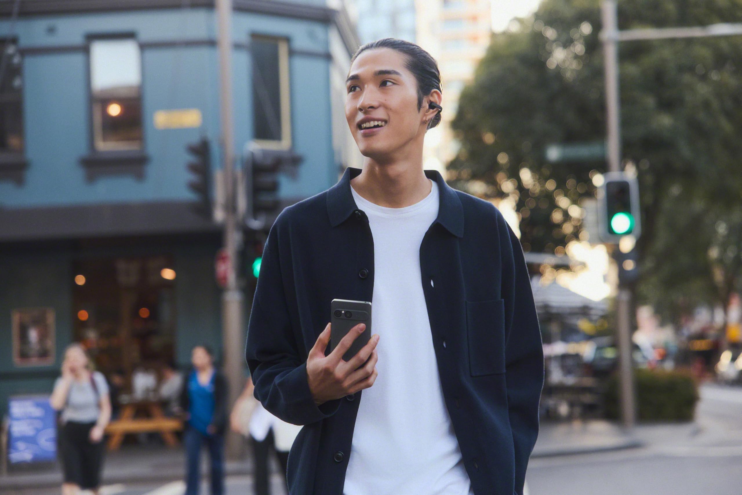 Sony LinkBuds Clip, Écouteurs Open Ear sans Fil, avec jusquà 37 h d´autonomie, des appels clairs, Bluetooth multipoint, pour Le Travail et Le Quotidien, Noir