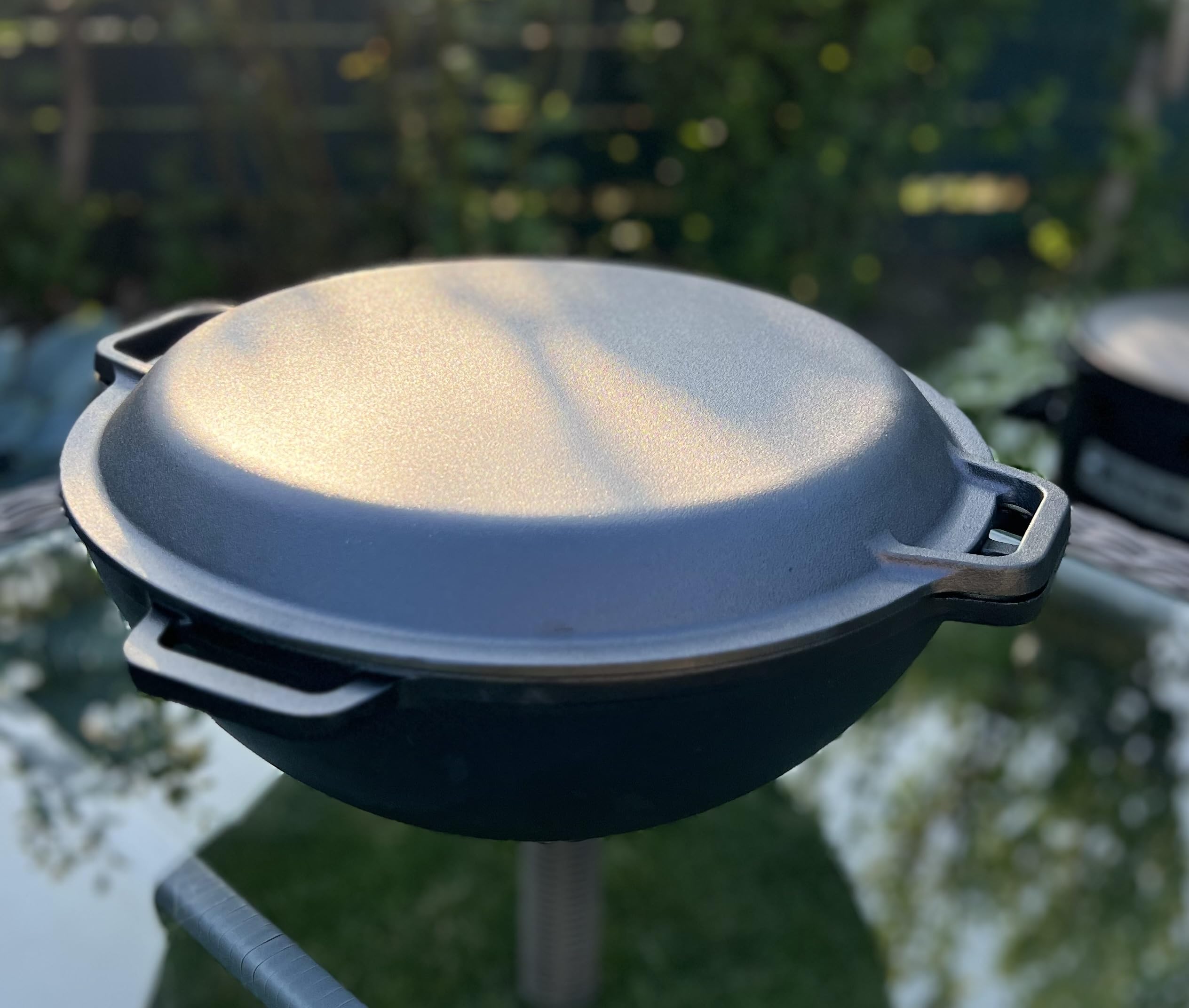 Wok Kasan aus Gusseisen 12 L mit Grilldeckel Kazan