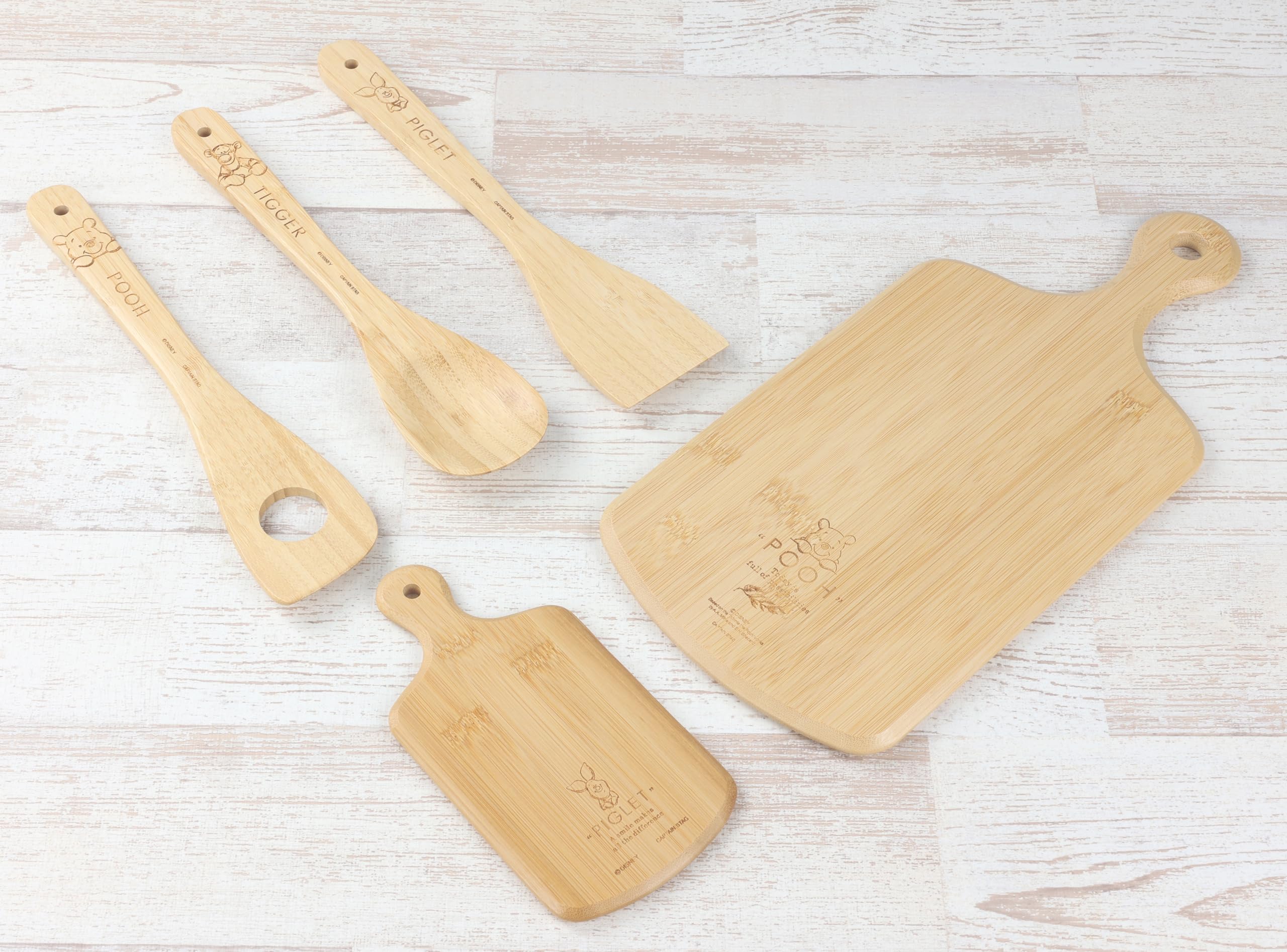 ki o e さん　くまのカッティングボード Amazon.co.jp: くまのがっこう Jackie Wood Products