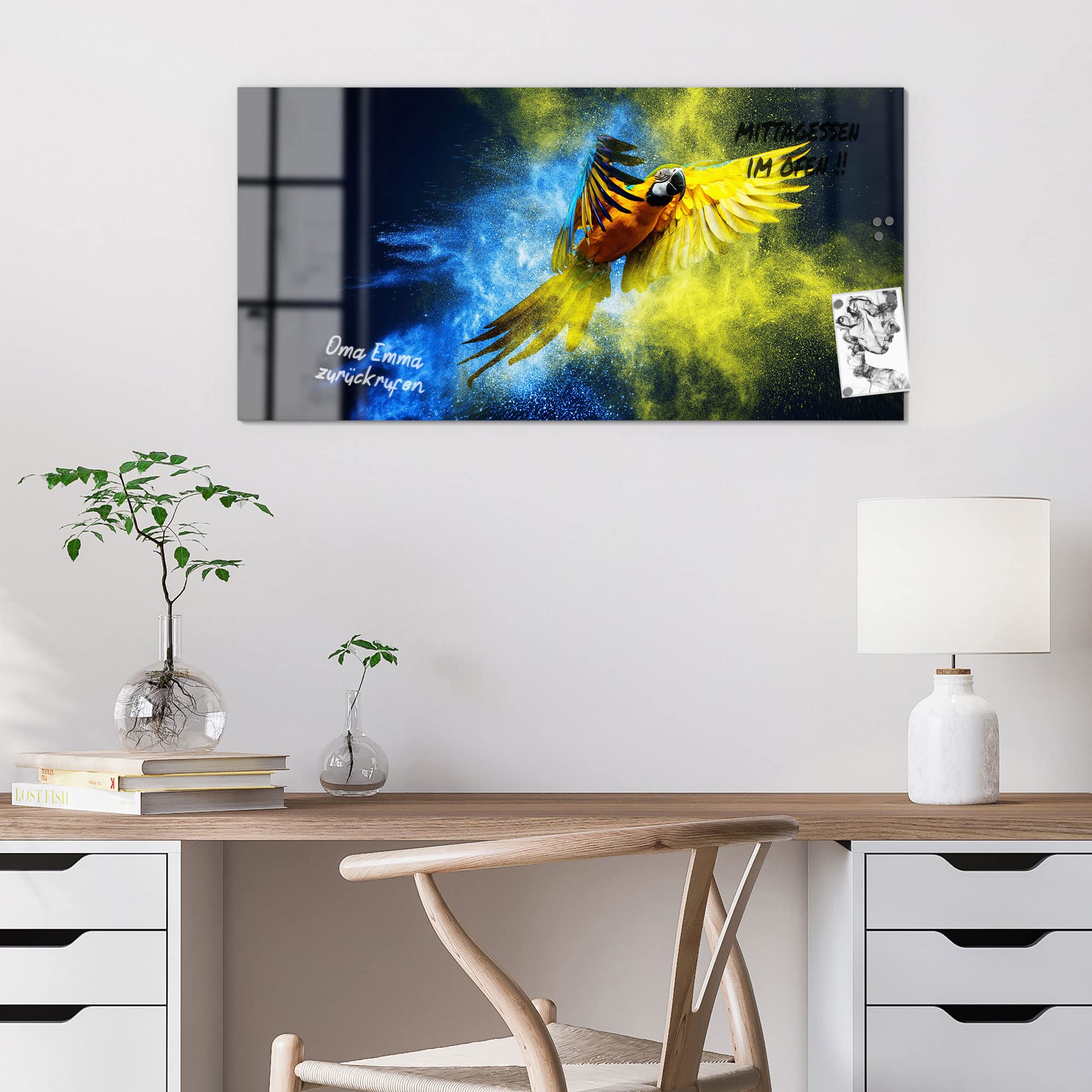 DEQORI Glas-Magnettafel | 100x50 cm groß | Motiv Papagei in Farbwolke | Memo-Board aus Glas | Magnetboard inkl. Magnete, Stift & Tuch für Küche & Büro | Tafel magnetisch & beschreibbar