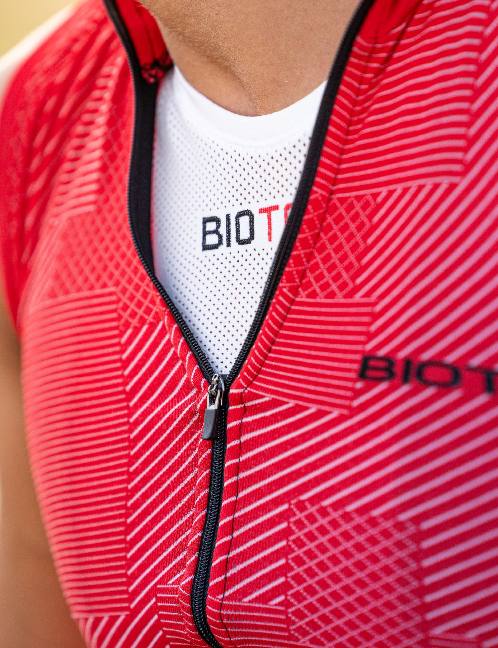 BIOTEX Smanicato Soffio Unisex per Ciclismo e Running, Gilet Leggero e Traspirante con Tasche Posteriori, Senza Cuciture