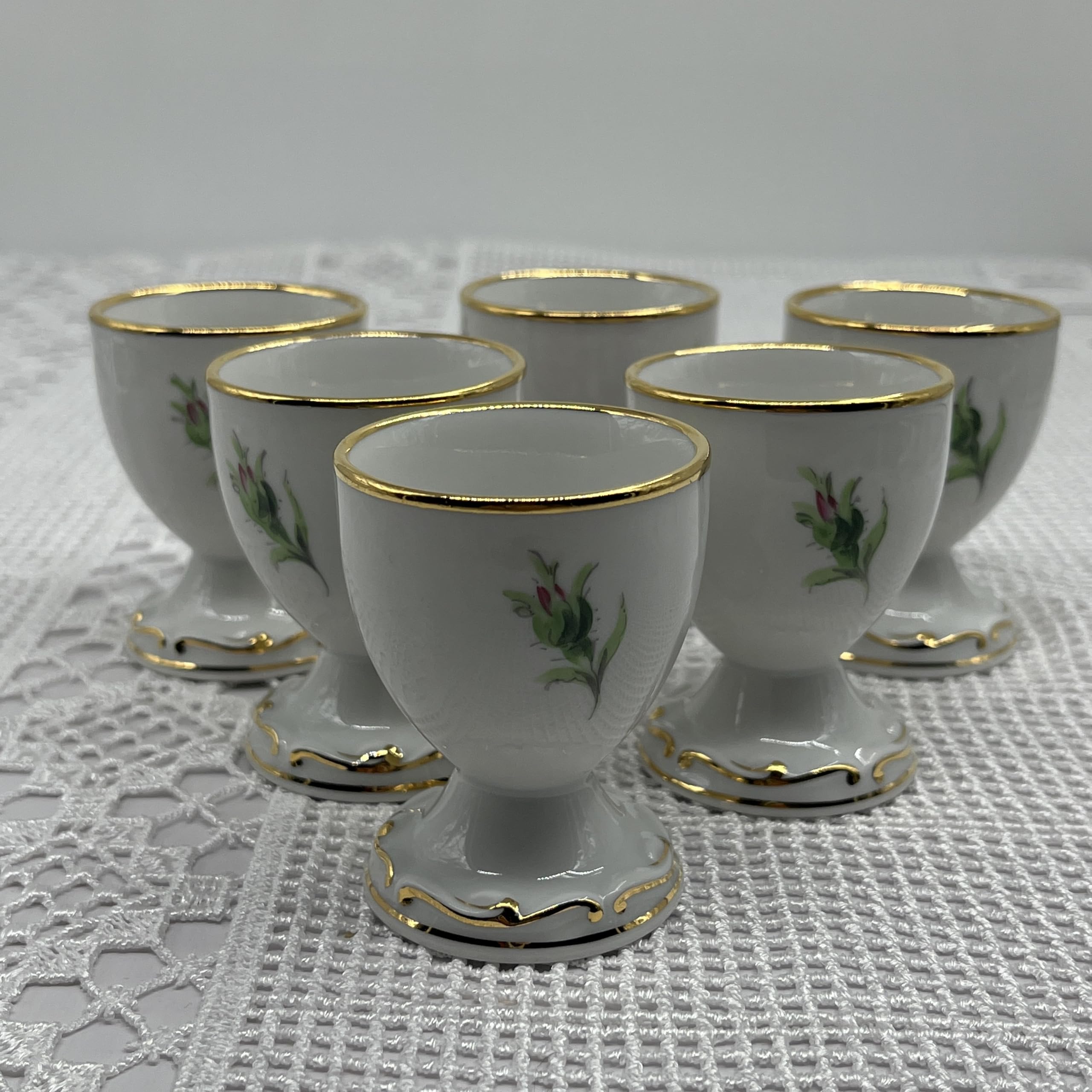 Traumhaftes 6er Set Porzellan Eierbecher – Handgemalt, mit edlem Goldrand & Rosen-Dekor, PGH Meißen(DDR), Vintage Sammlerstück