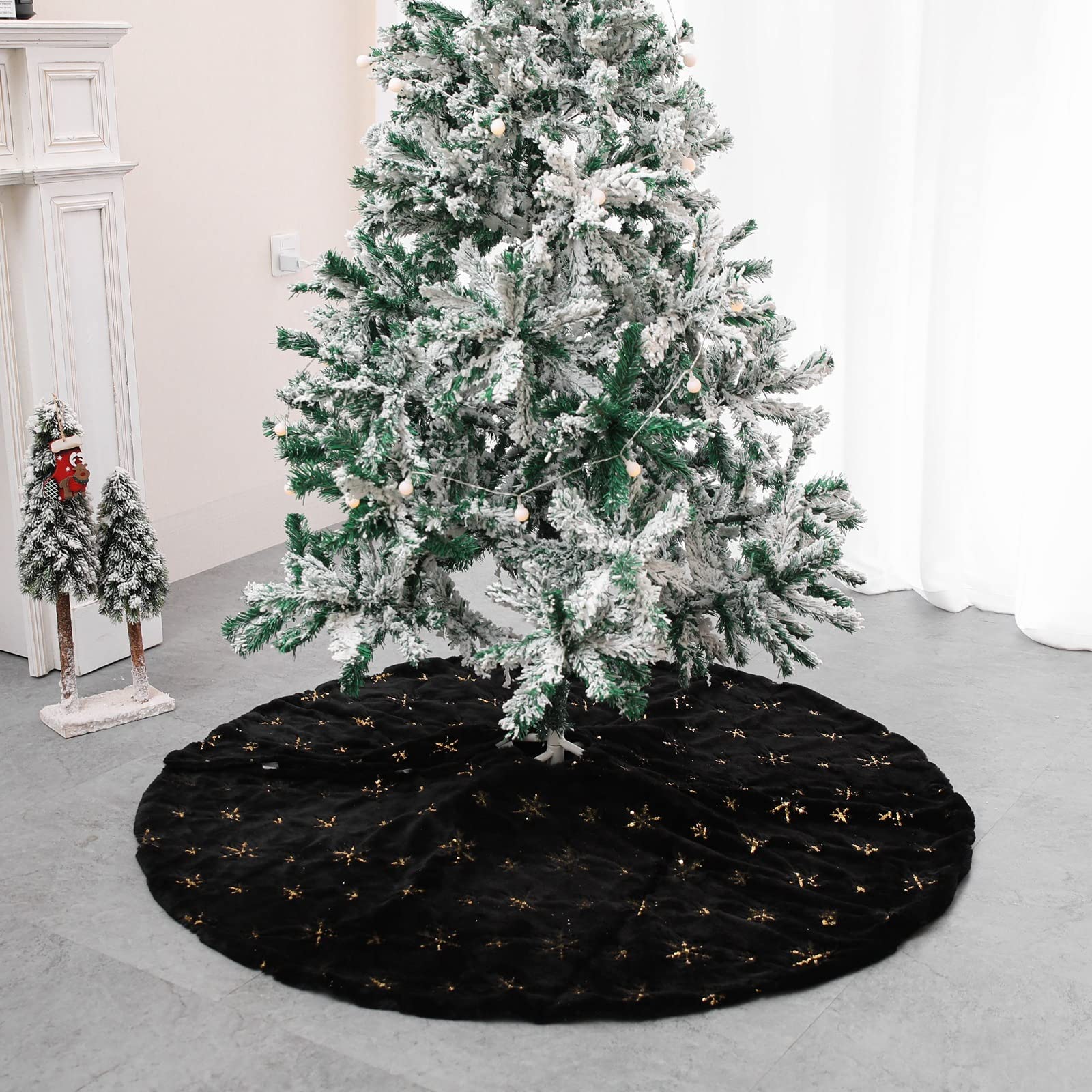 Nero Gonna per Albero di Natale con Fiocchi di Neve Falso Pelliccia Insieme A Paillettes Dorate Tappetino per Albero di Natale per Festa di Vacanza Ornamenti per Interni Ed Esterni,122cm(48inch)