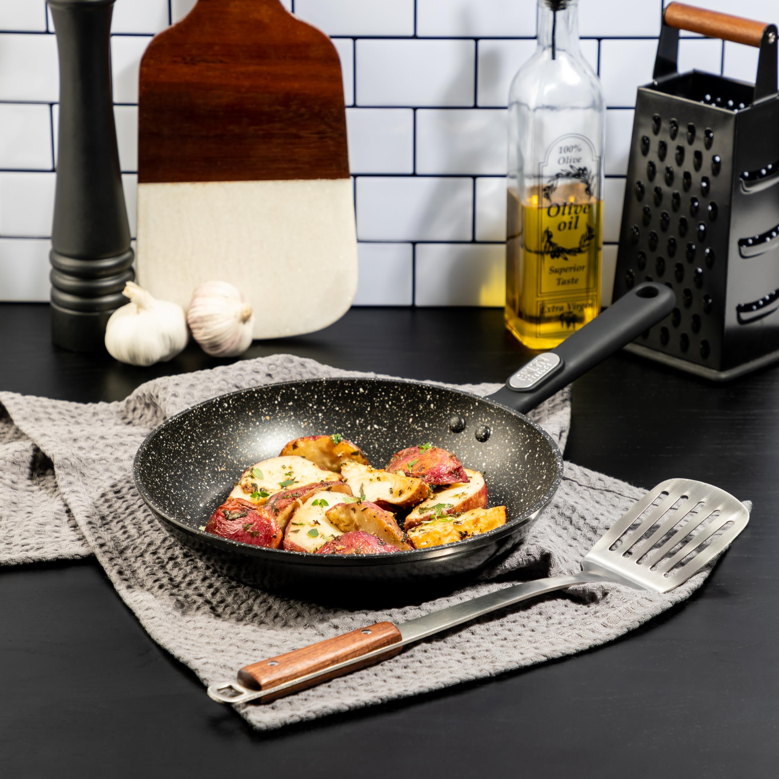 Amazon.com: Brooklyn Steel Co. Zodiac Forged Aluminum Nonstick