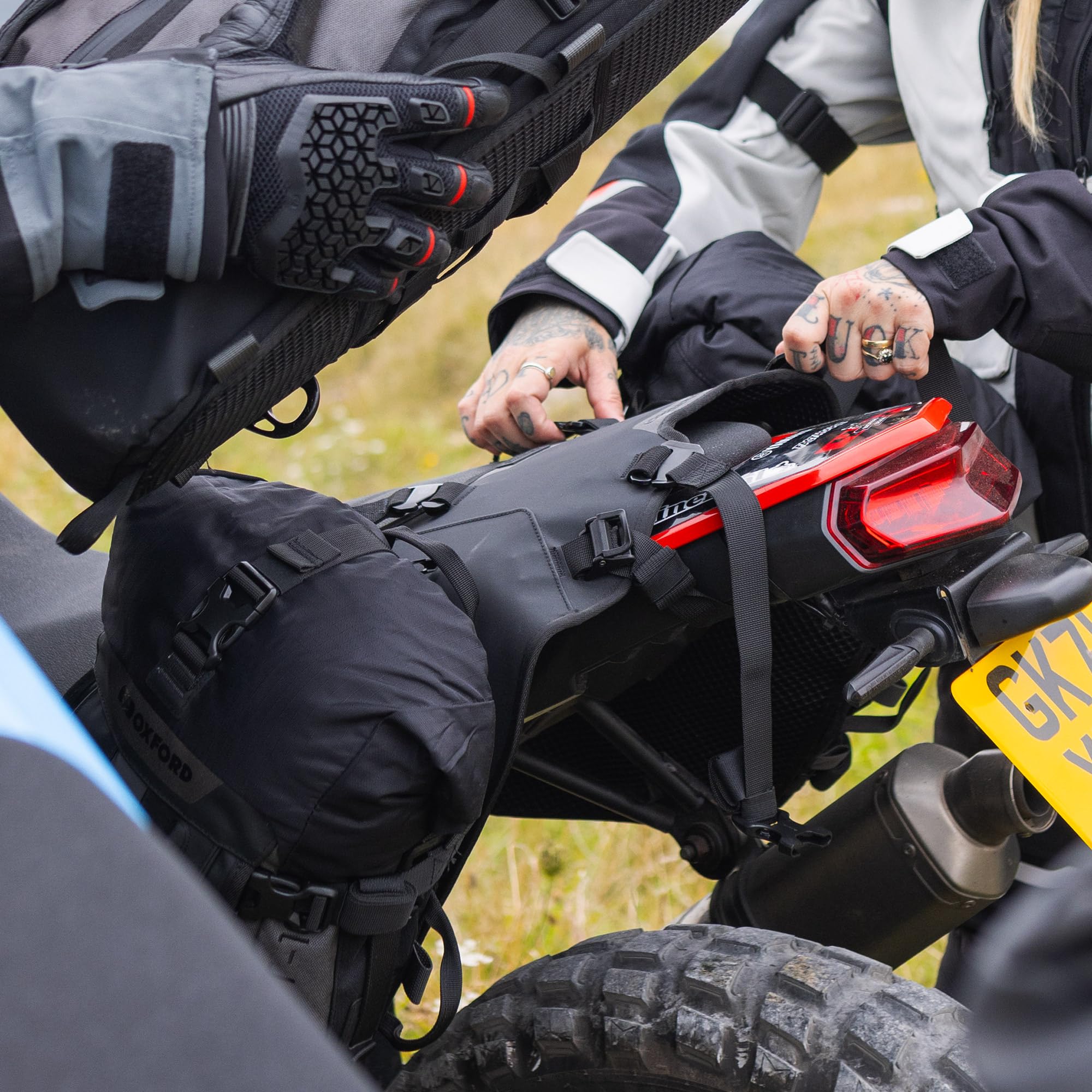 Oxford Atlas Advanced Tail Harness OL1006 | Tragbares Motorradgepäck