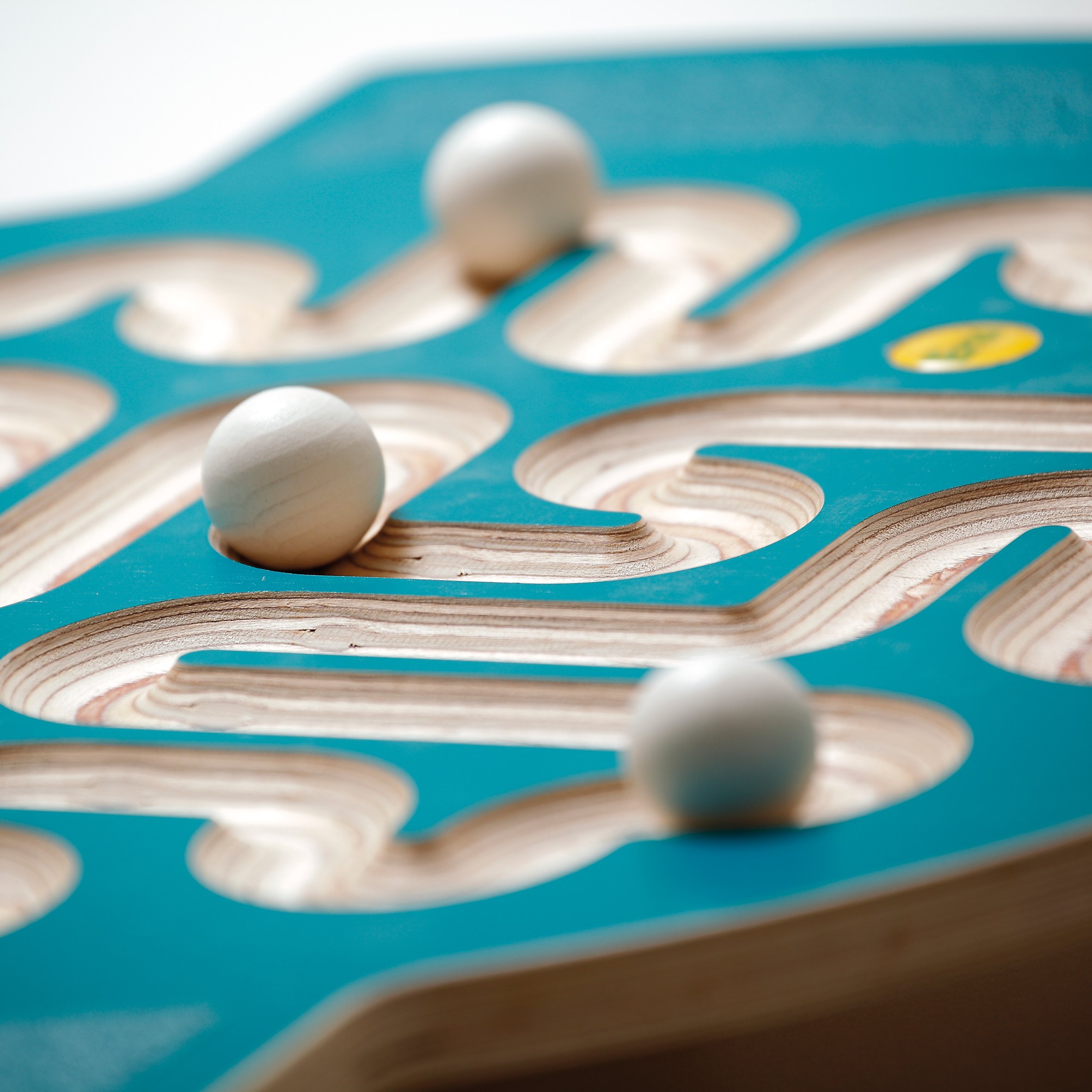 Erzi - Juego de madera (62 x 47 x 6 cm), diseño alemán
