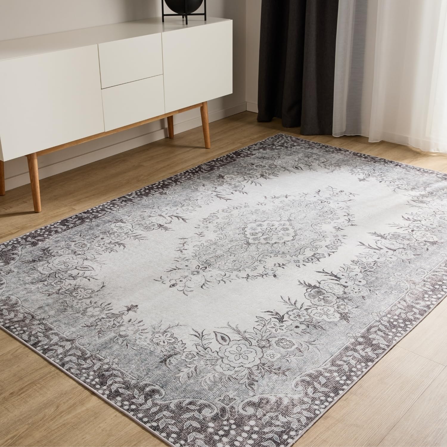 benuta Basic Tapis Salon George - Noir/Gris 200x300 cm - Lavable - Rectangulaire Vintage, Élégant, Rétro pour Chambre, Couloir, Salle à Manger