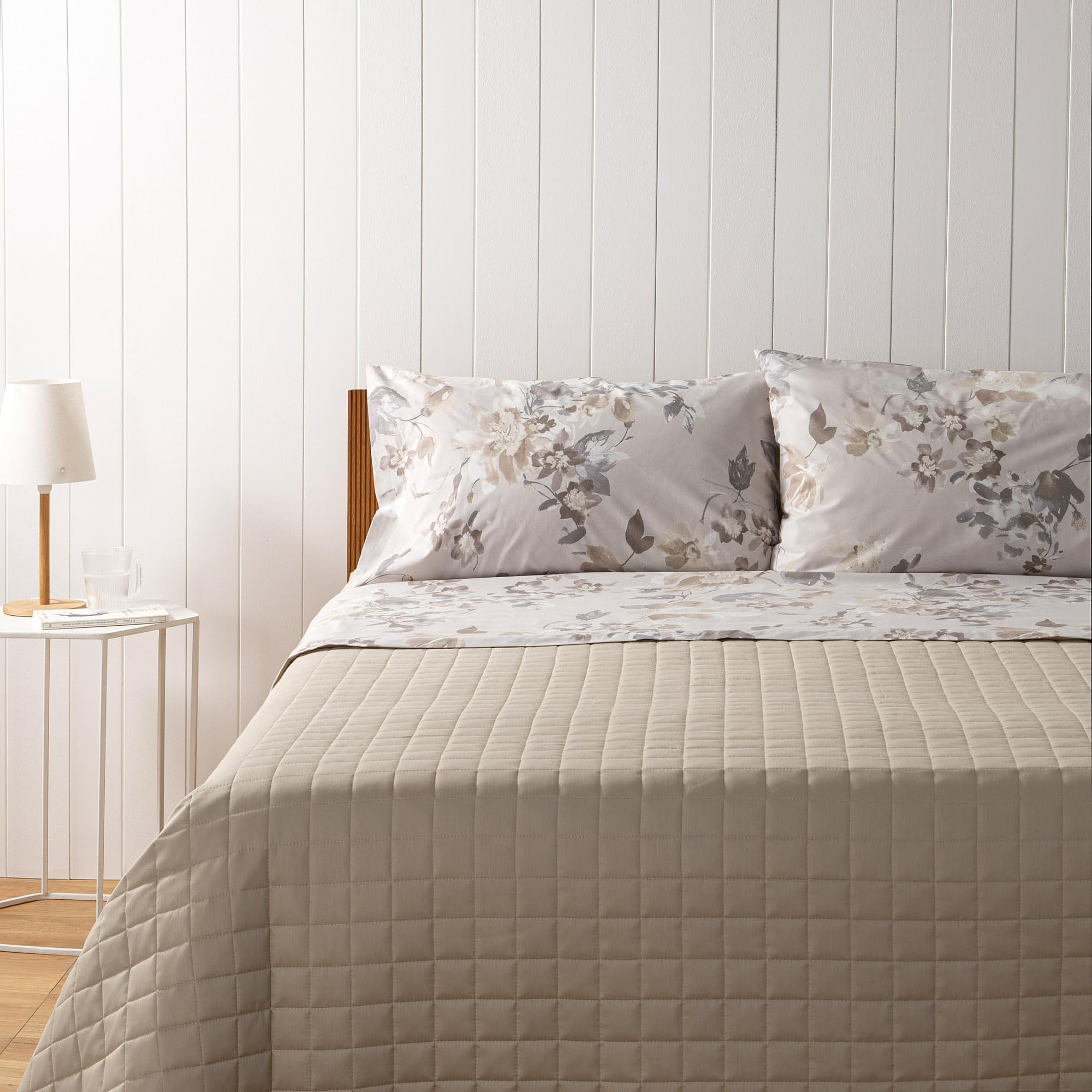 Zucchi, Completo Letto Matrimoniale, Collezione Brianna, 100% Cotone, Beige con Motivo Floreale